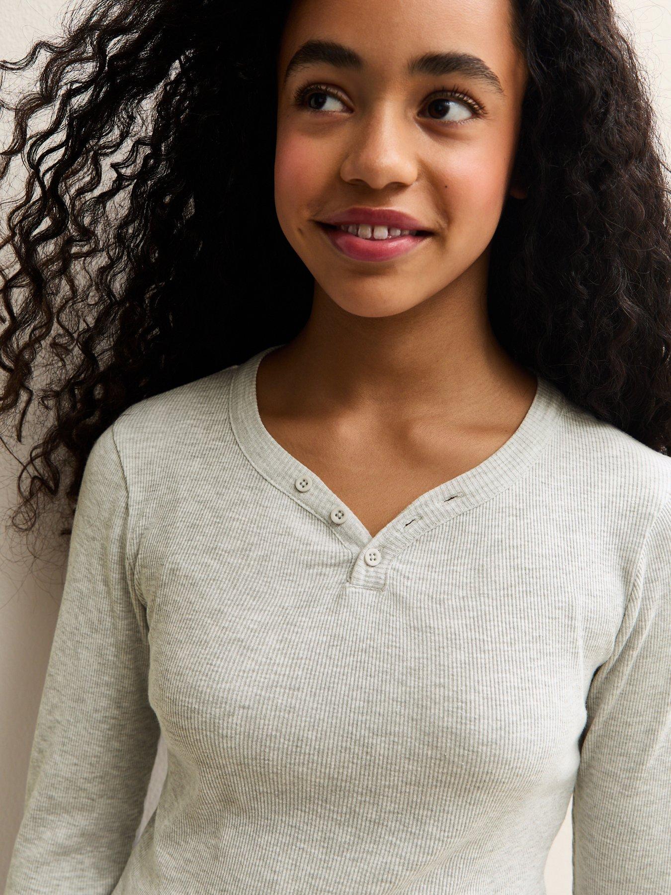 Image 5 of 6 of New Look 915 Girls Henley Top And Checked Bottoms Pyjamas Set - Light Grey