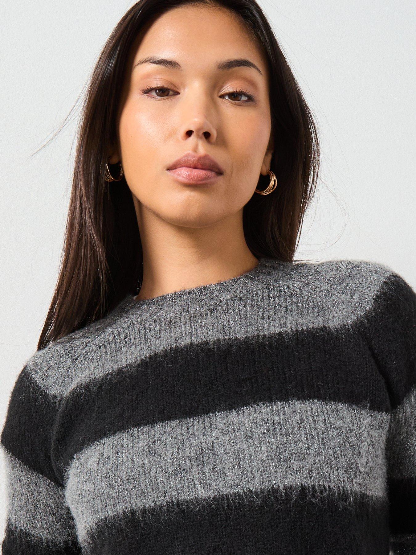 allsaints-lou-spark-jumper-blackoutfit