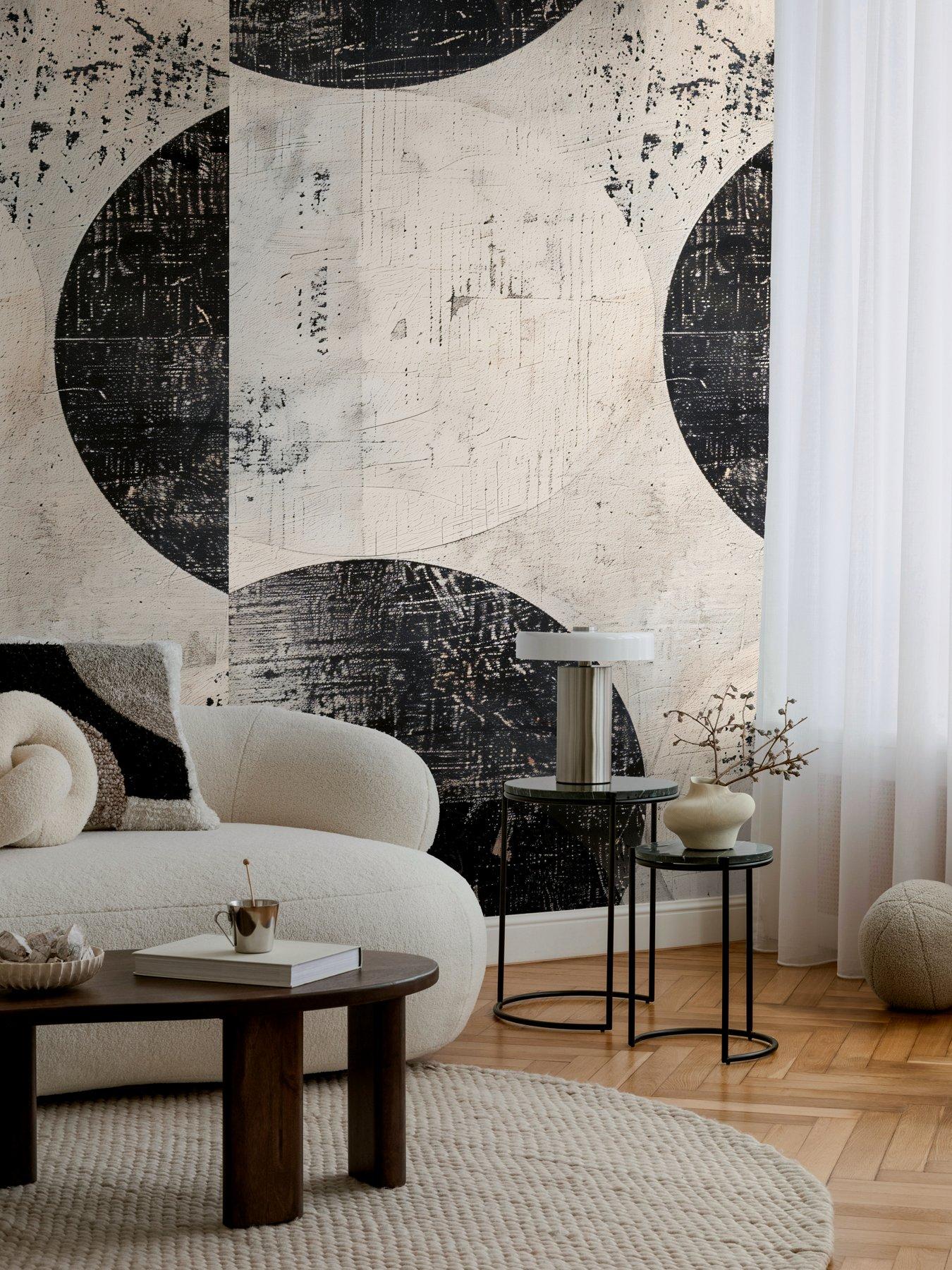 CosmoLiving by Cosmopolitan Circle Black Digital Mural Non Woven