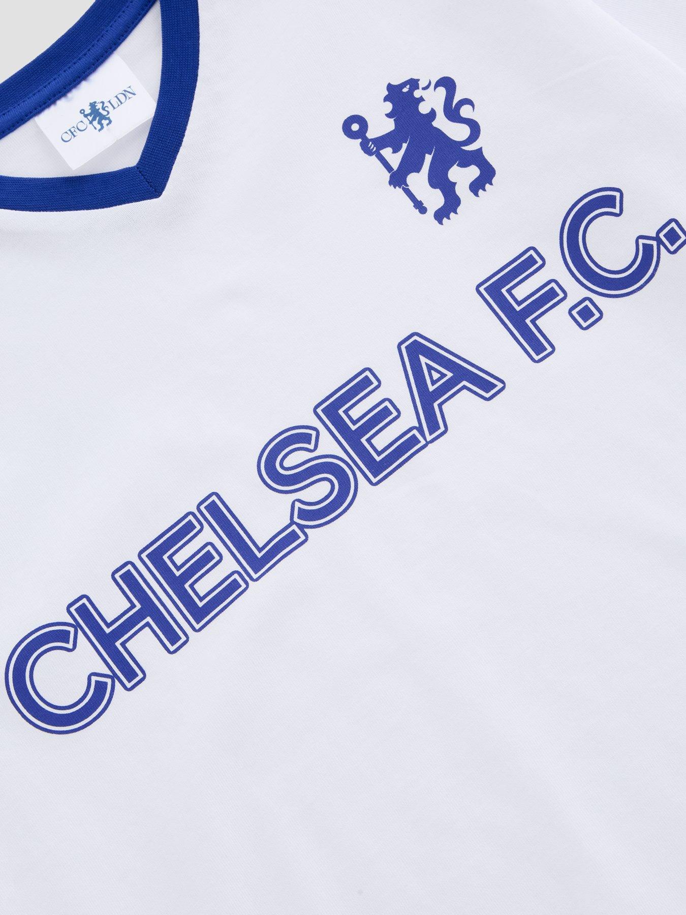 the-very-collection-chelsea-v-neck-shortie-pyjamaoutfit