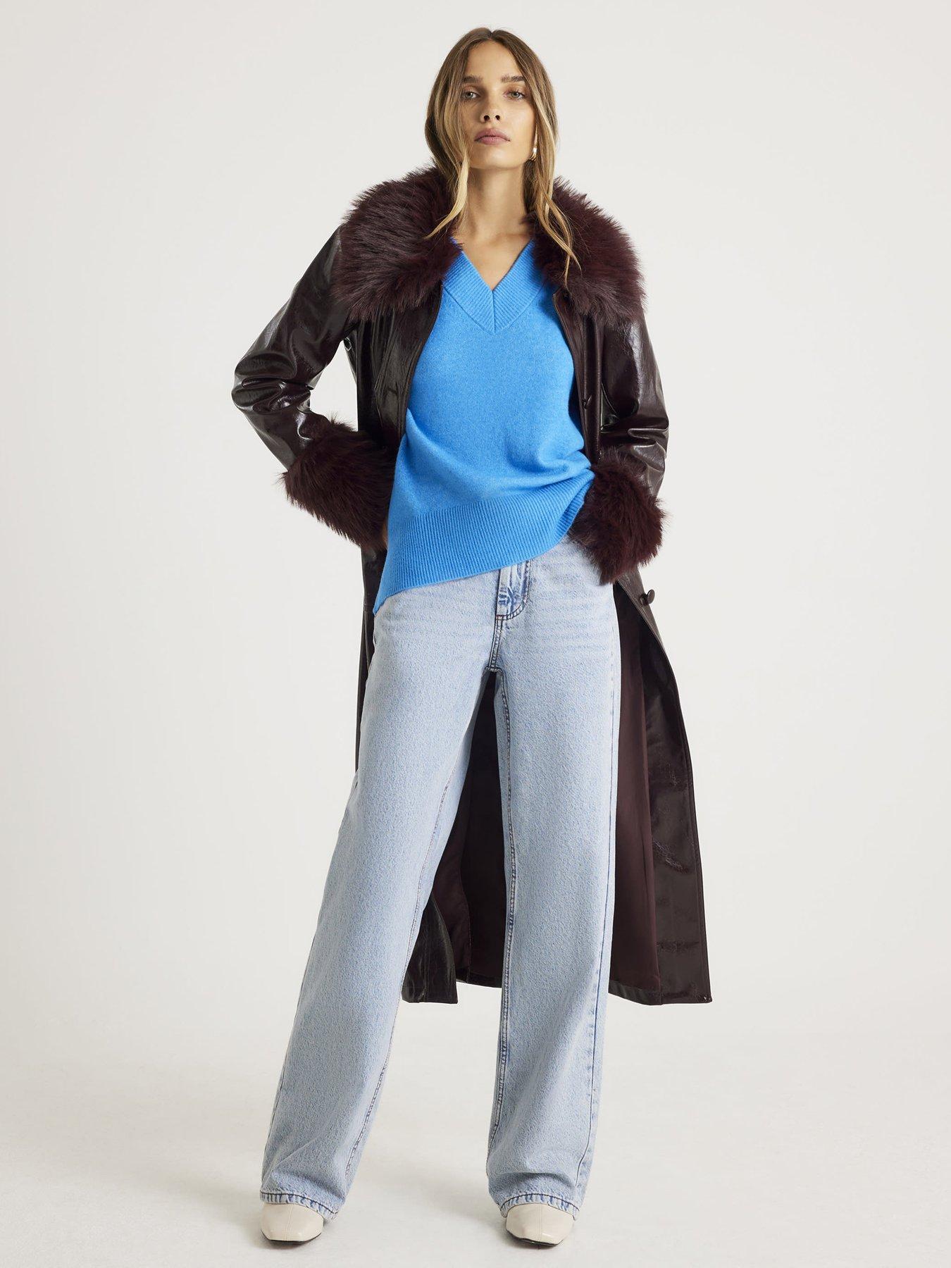 river-island-v-neck-jumper-blueback