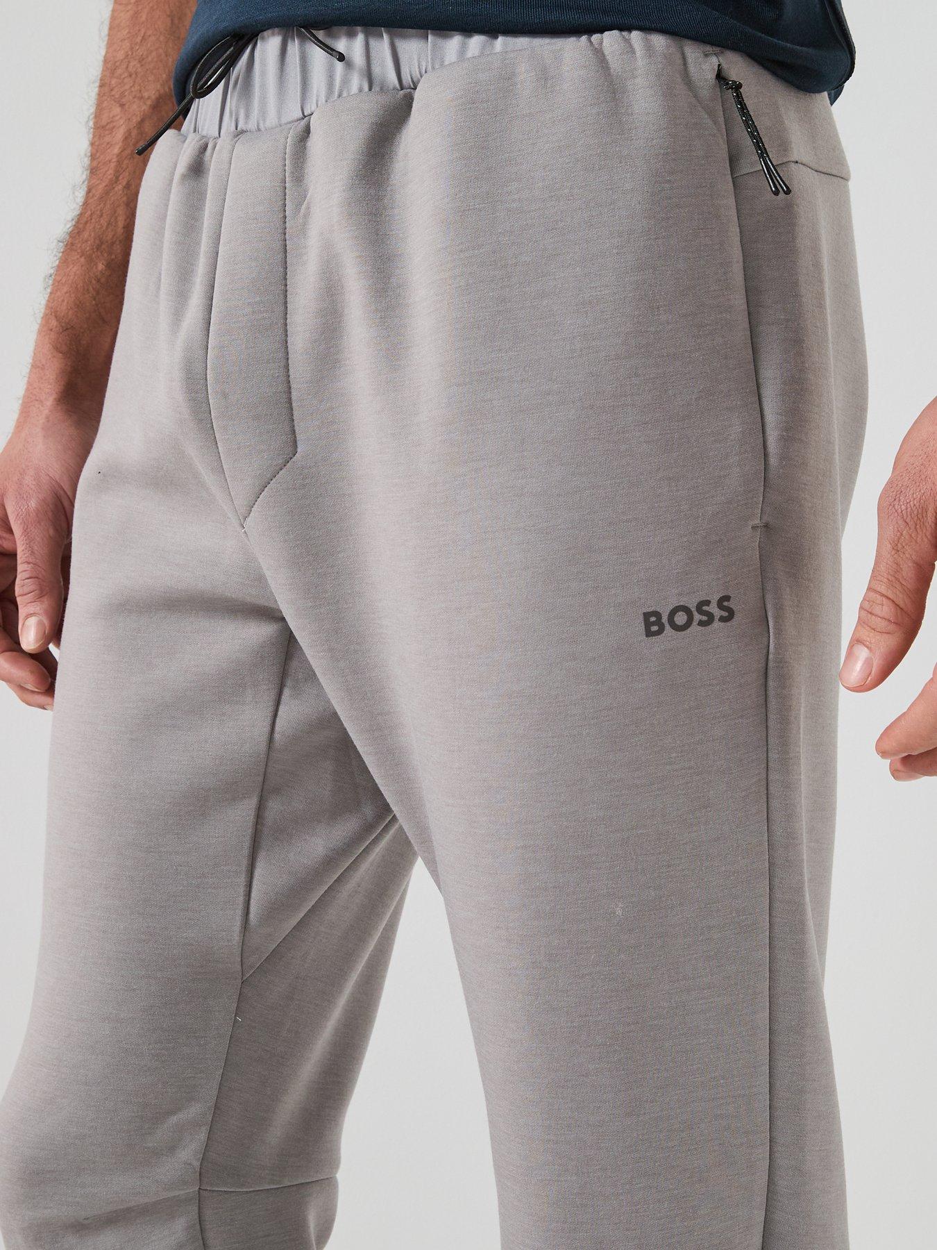 boss-boss-tour-hd-scuba-tech-joggers-greyoutfit