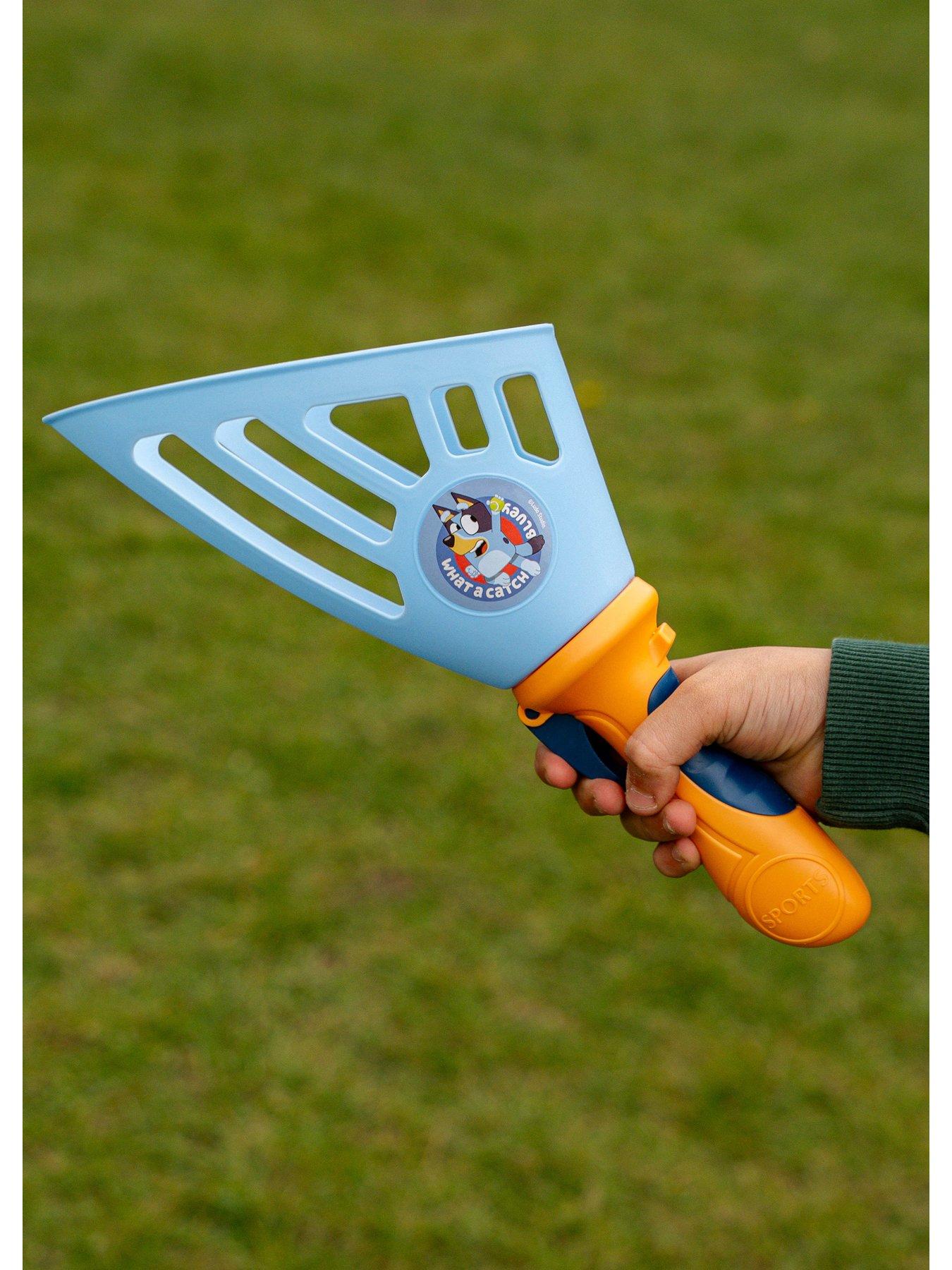 bluey-4-in-1-bumper-box-of-garden-gamesstillFront