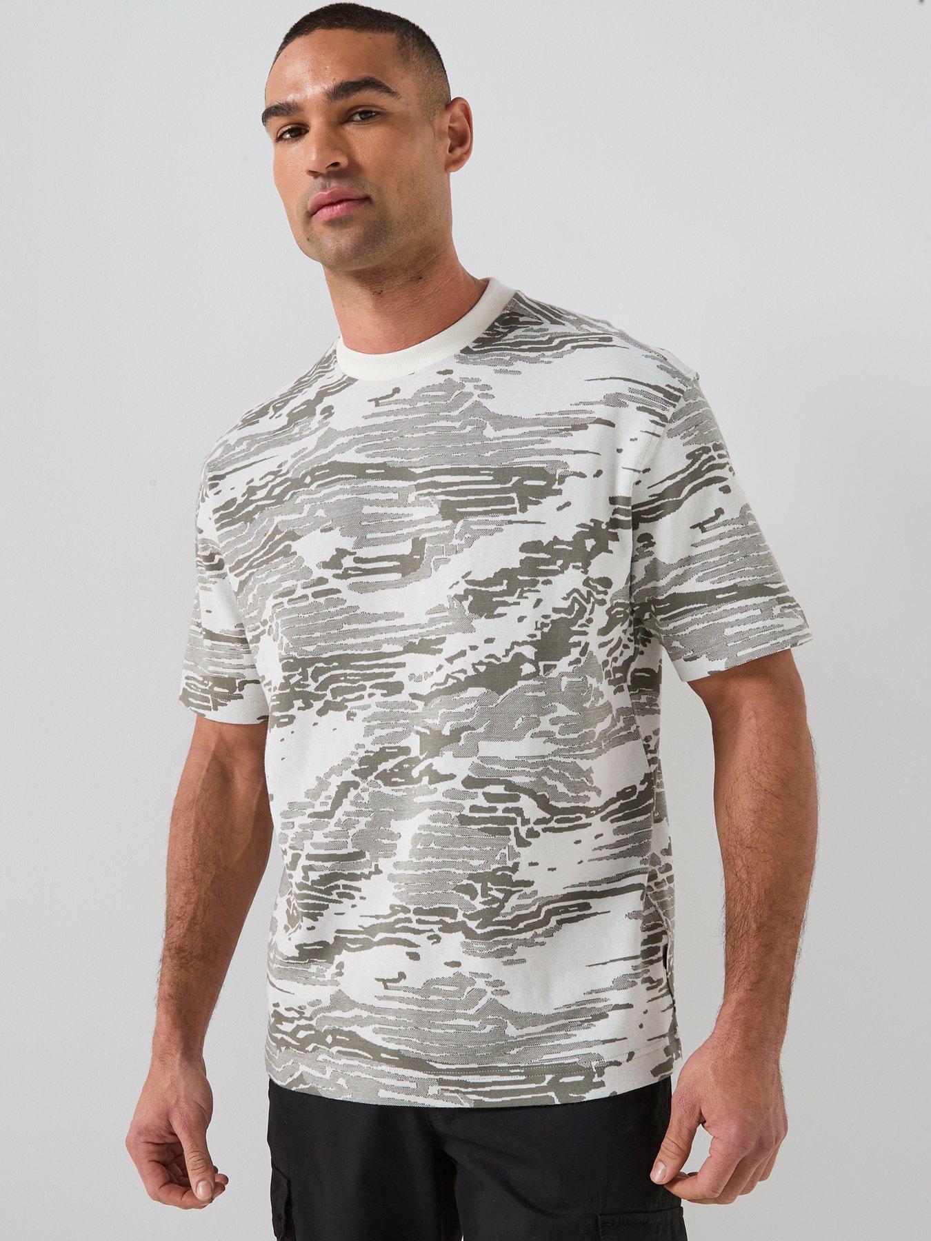boss-te_wild-nature-camo-t-shirt-light-green