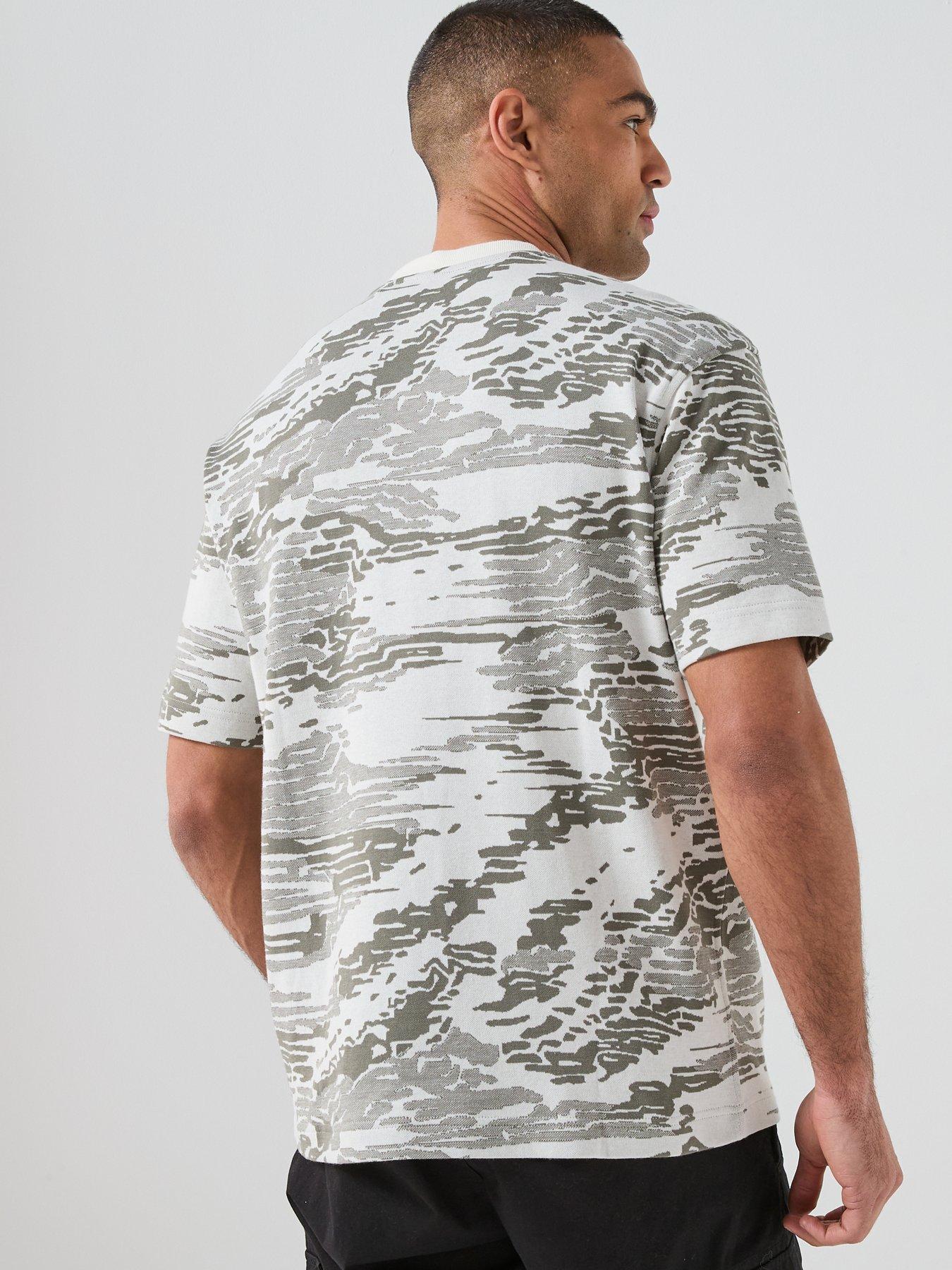 boss-boss-te_wild-nature-relaxed-fit-camo-t-shirt-light-greenstillFront