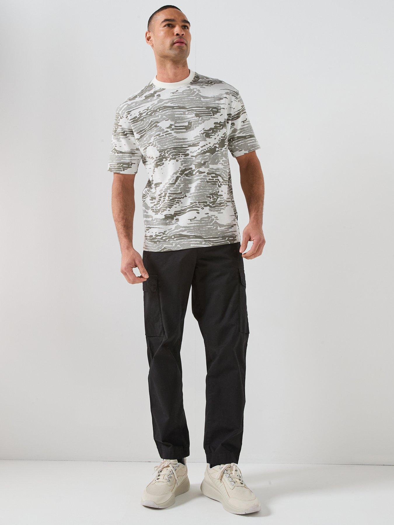 boss-boss-te_wild-nature-relaxed-fit-camo-t-shirt-light-greenback