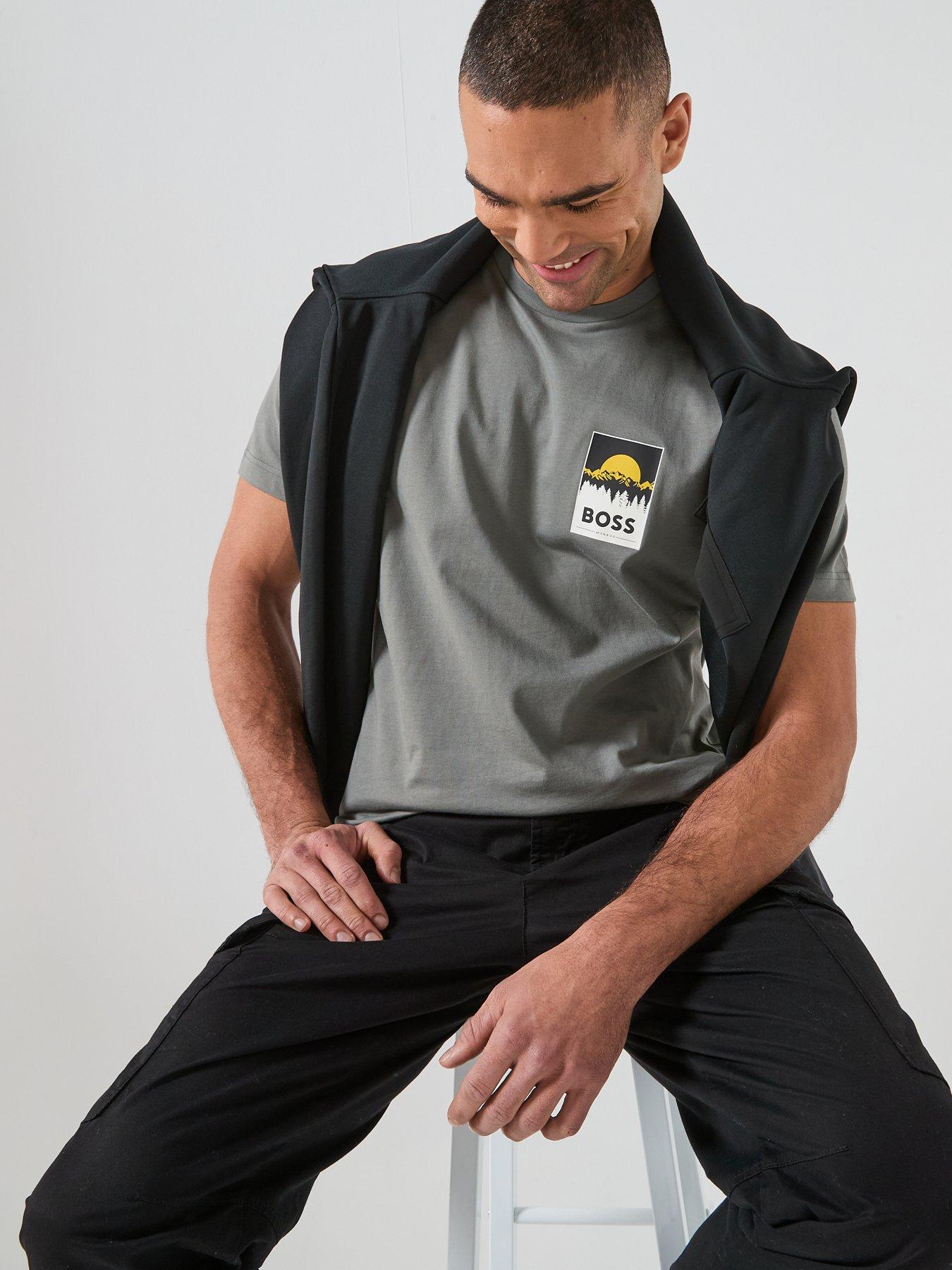 boss-chest-graphic-t-shirt-greenoutfit