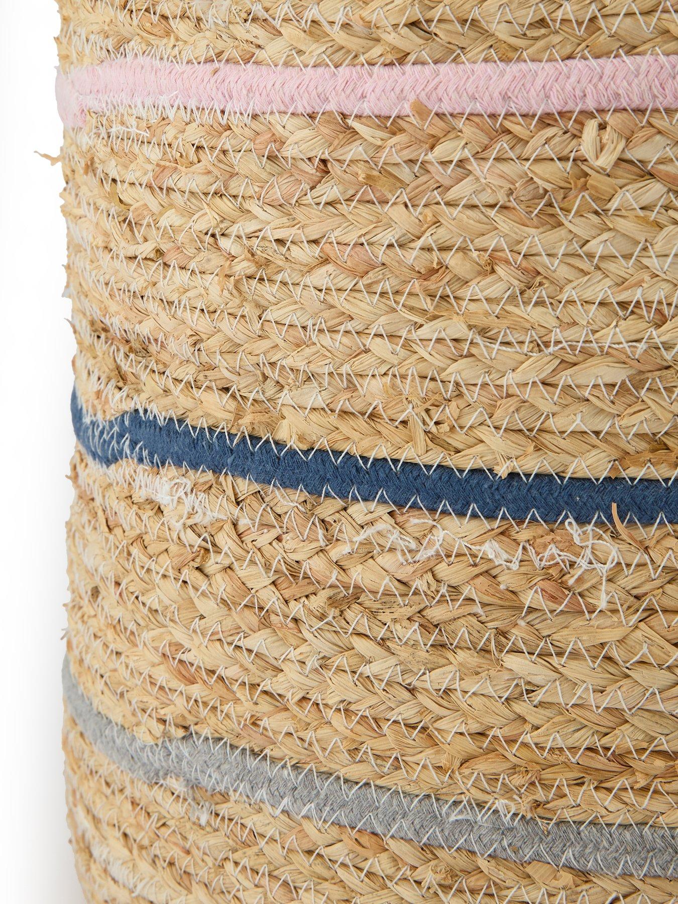 the-very-collection-scalloped-edge-coloured-basketoutfit