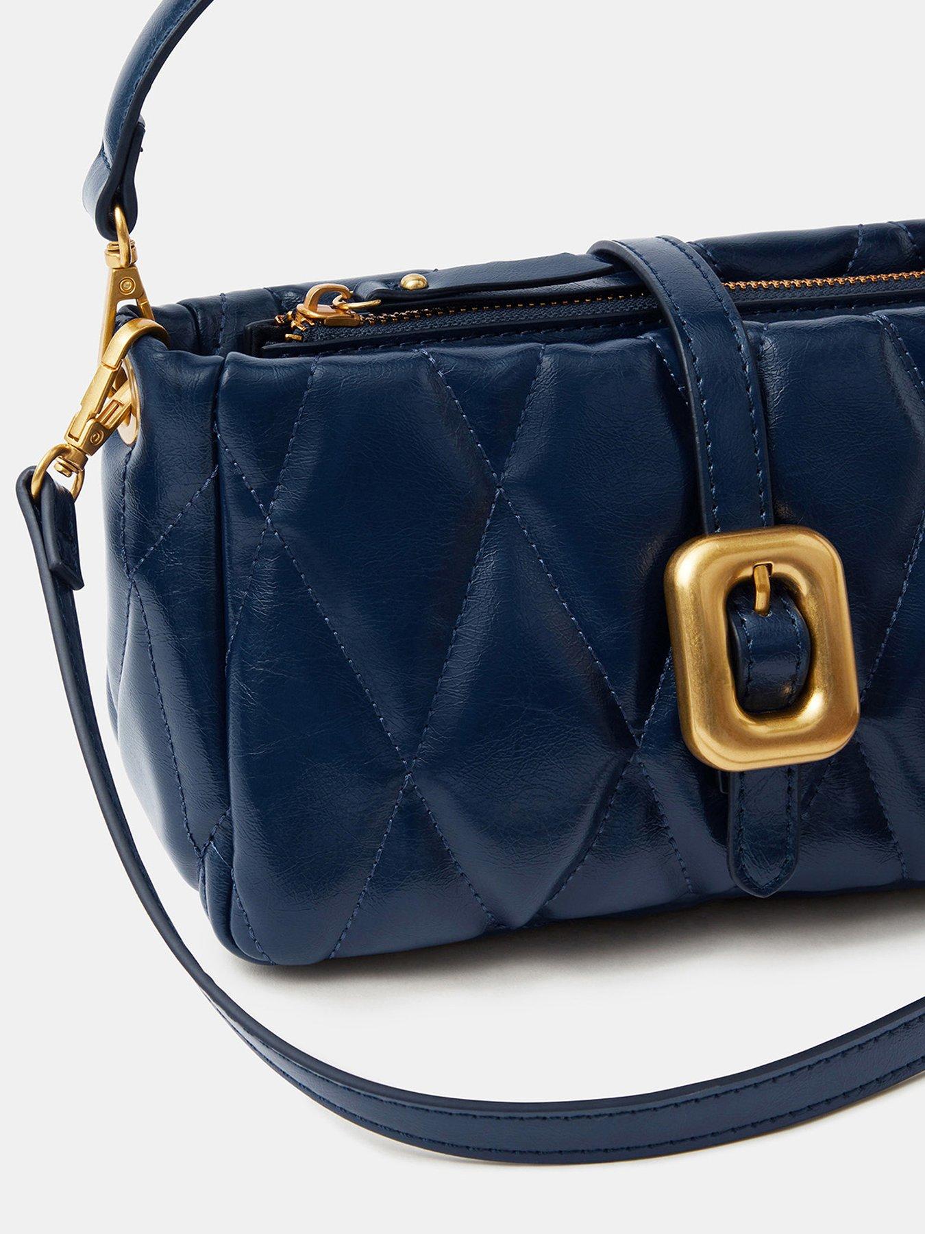 accessorize-chunky-quilted-crossbody-bag-navyoutfit