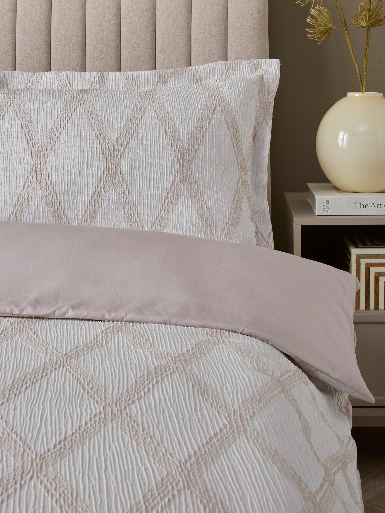 the-very-collection-diamond-jacquard-duvet-setback