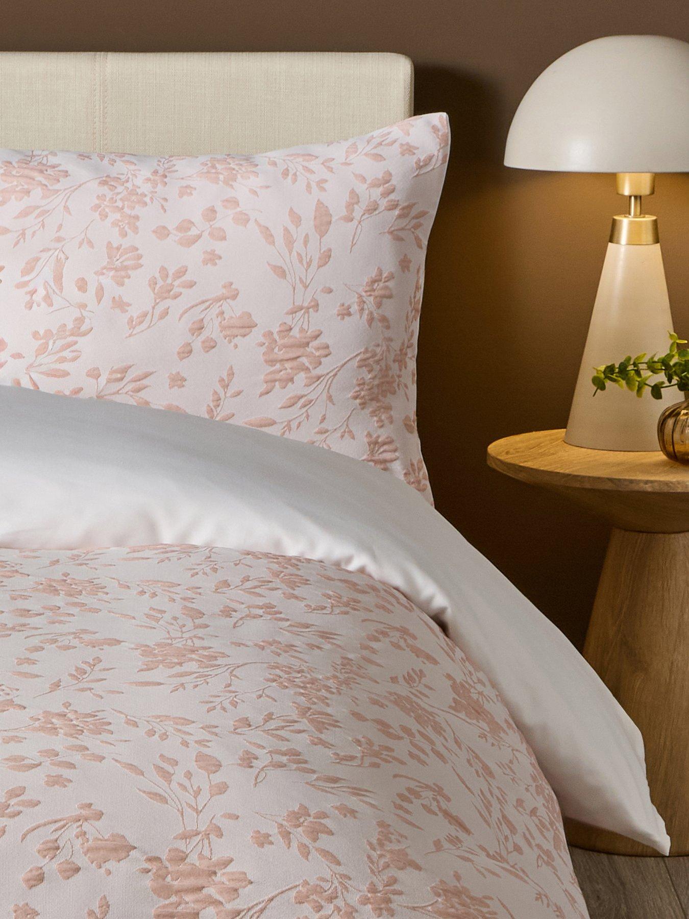 the-very-collection-bryony-floral-jacquard-duvet-setdetail