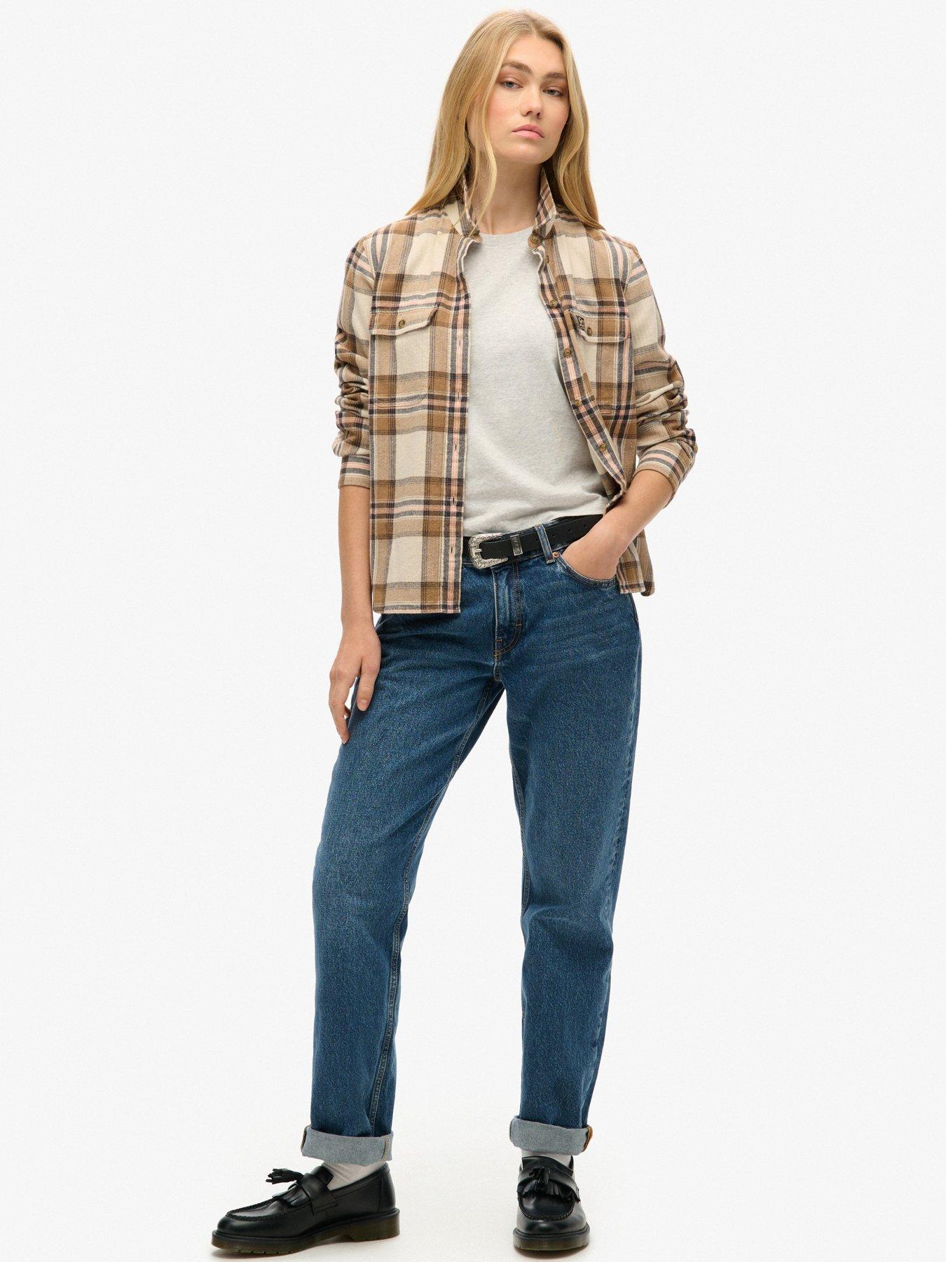 superdry-essential-logo-fitted-t-shirt-whiteback