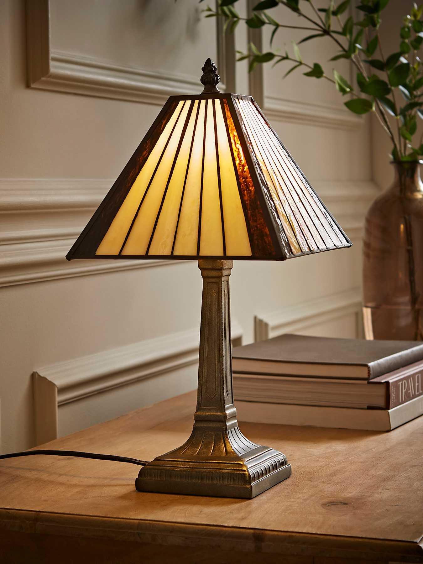 valuelights-tiffany-traditional-table-lamp