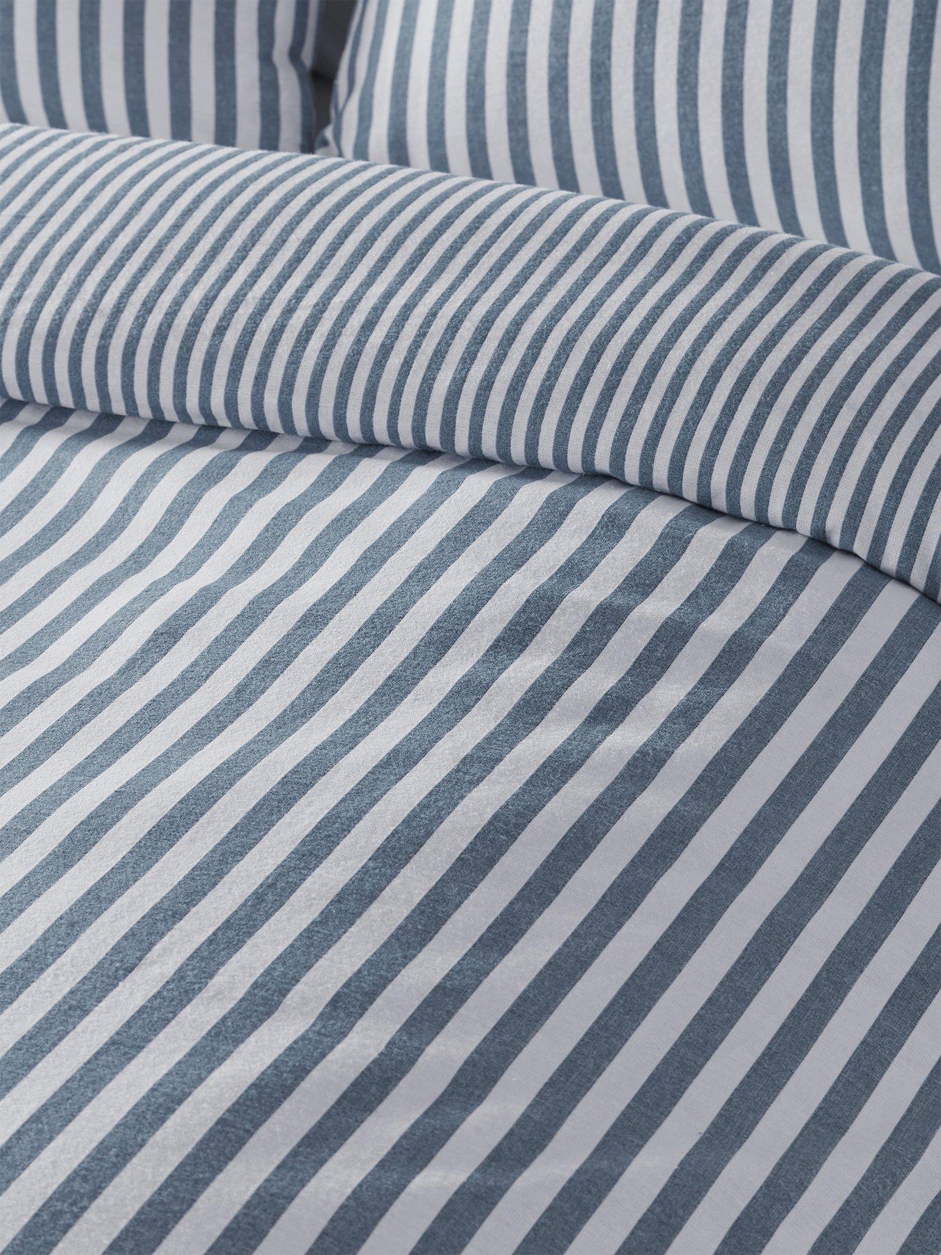 catherine-lansfield-brushed-cotton-stripe-duvet-set-bluedetail