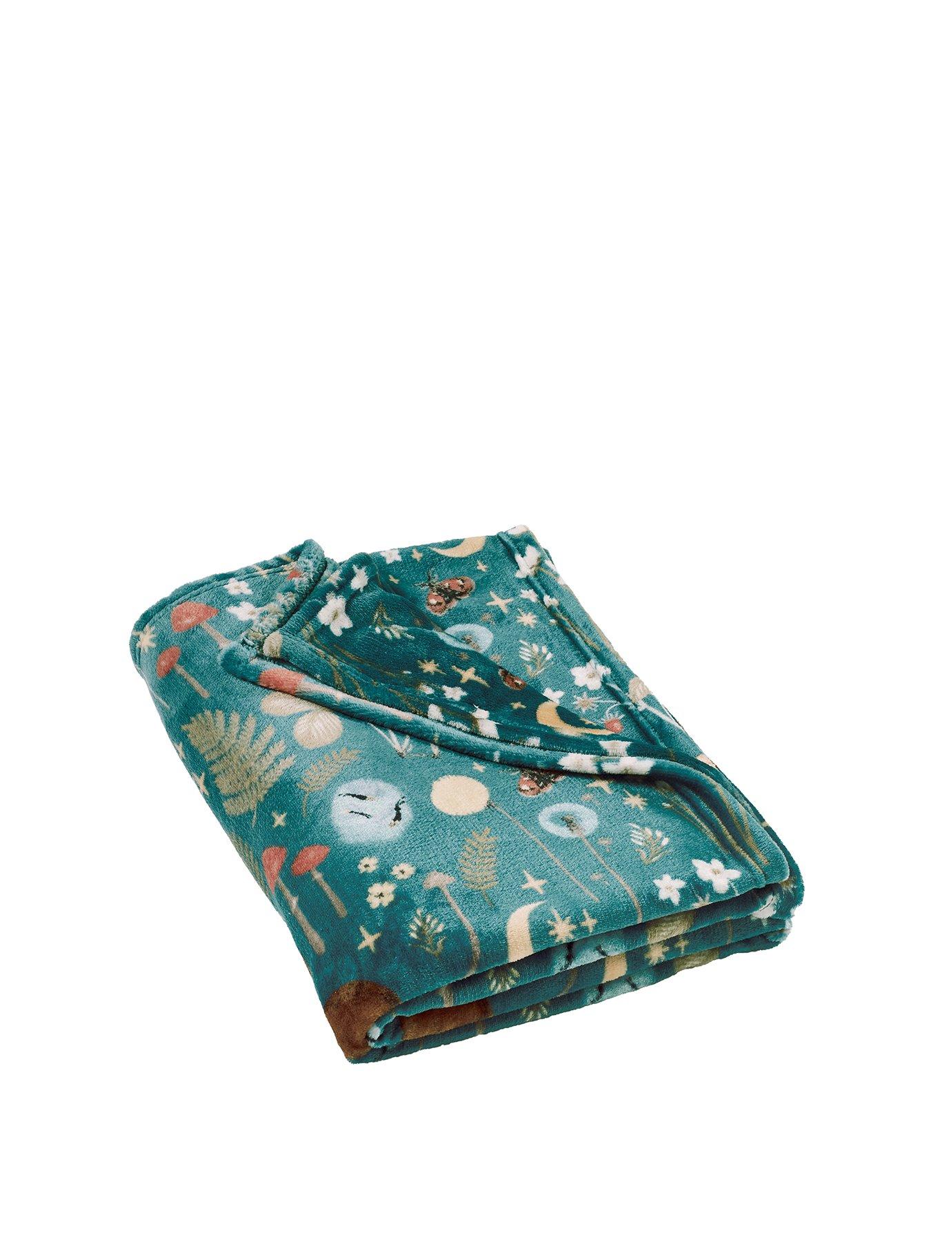 Image 2 of 4 of Catherine Lansfield Enchanted Twilight Animals Throw