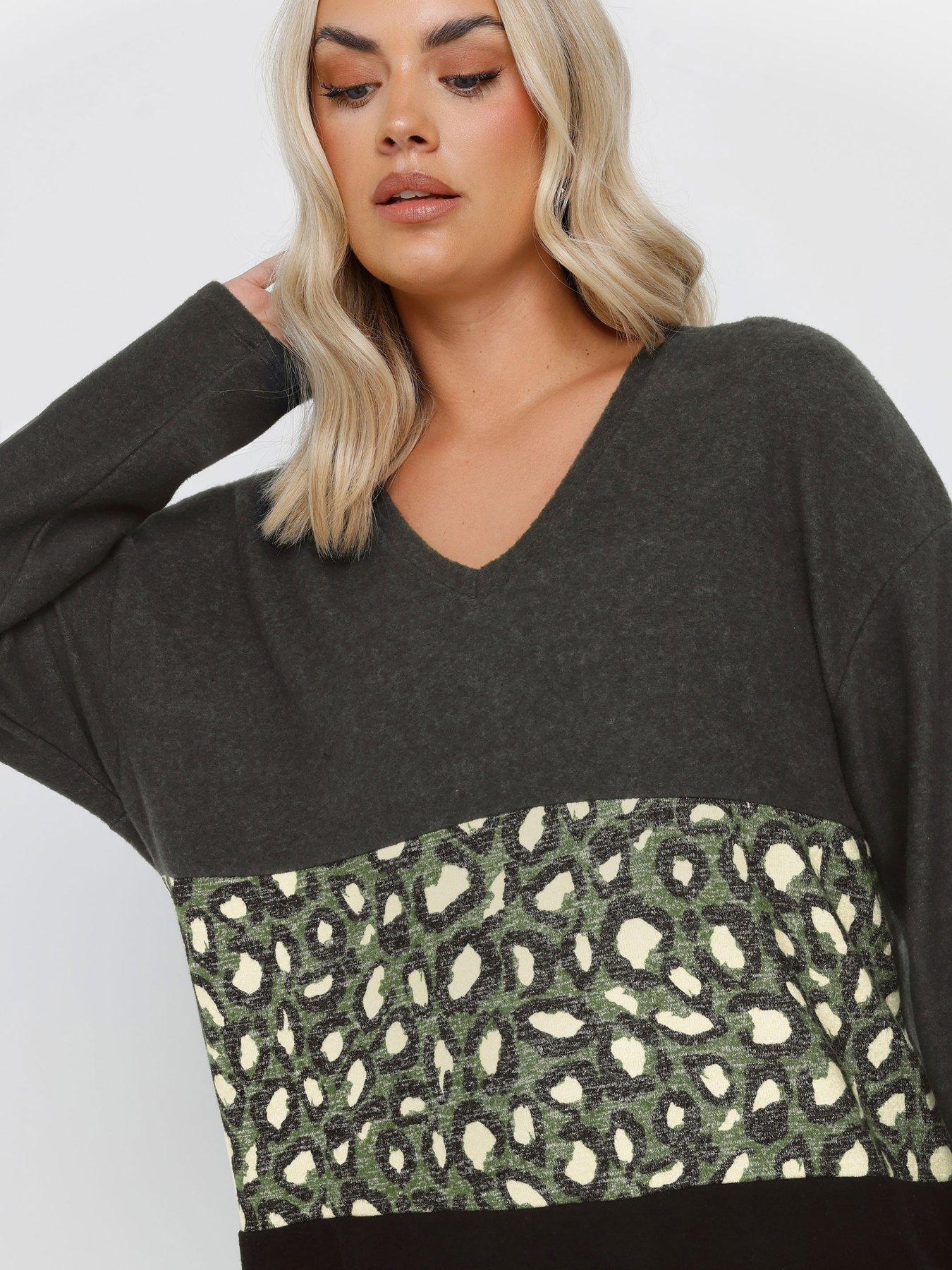 yours-curve-animal-colour-block-jumper-greyoutfit