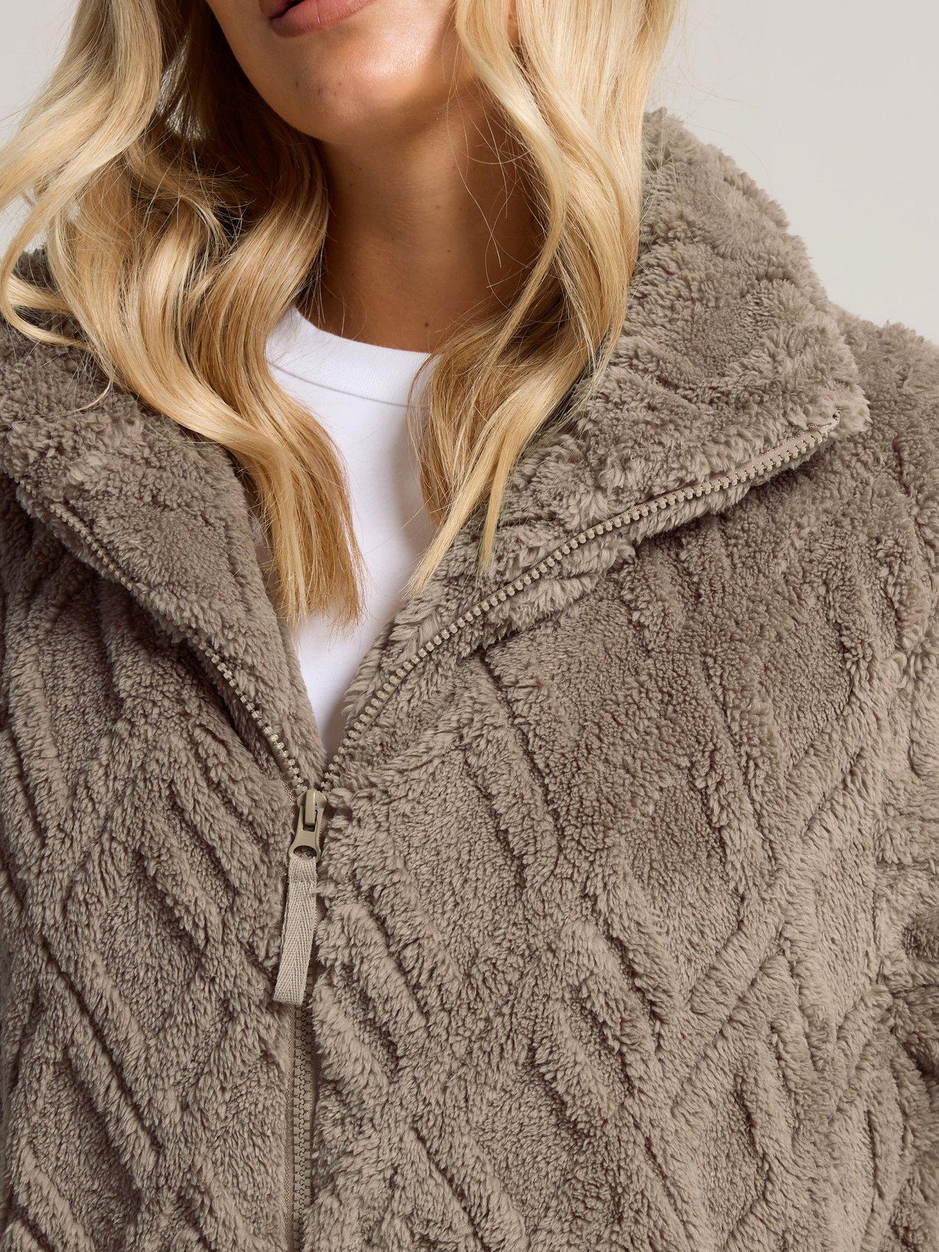 yours-curve-texture-zip-thru-fleece-brownoutfit