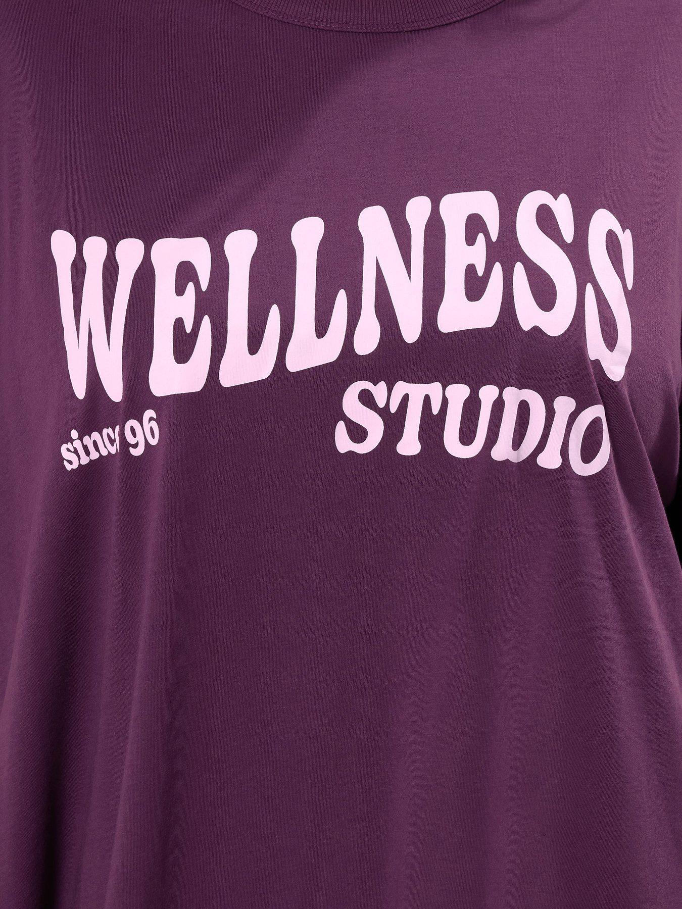 yours-curve-wellness-studio-t-shirt-purpleoutfit