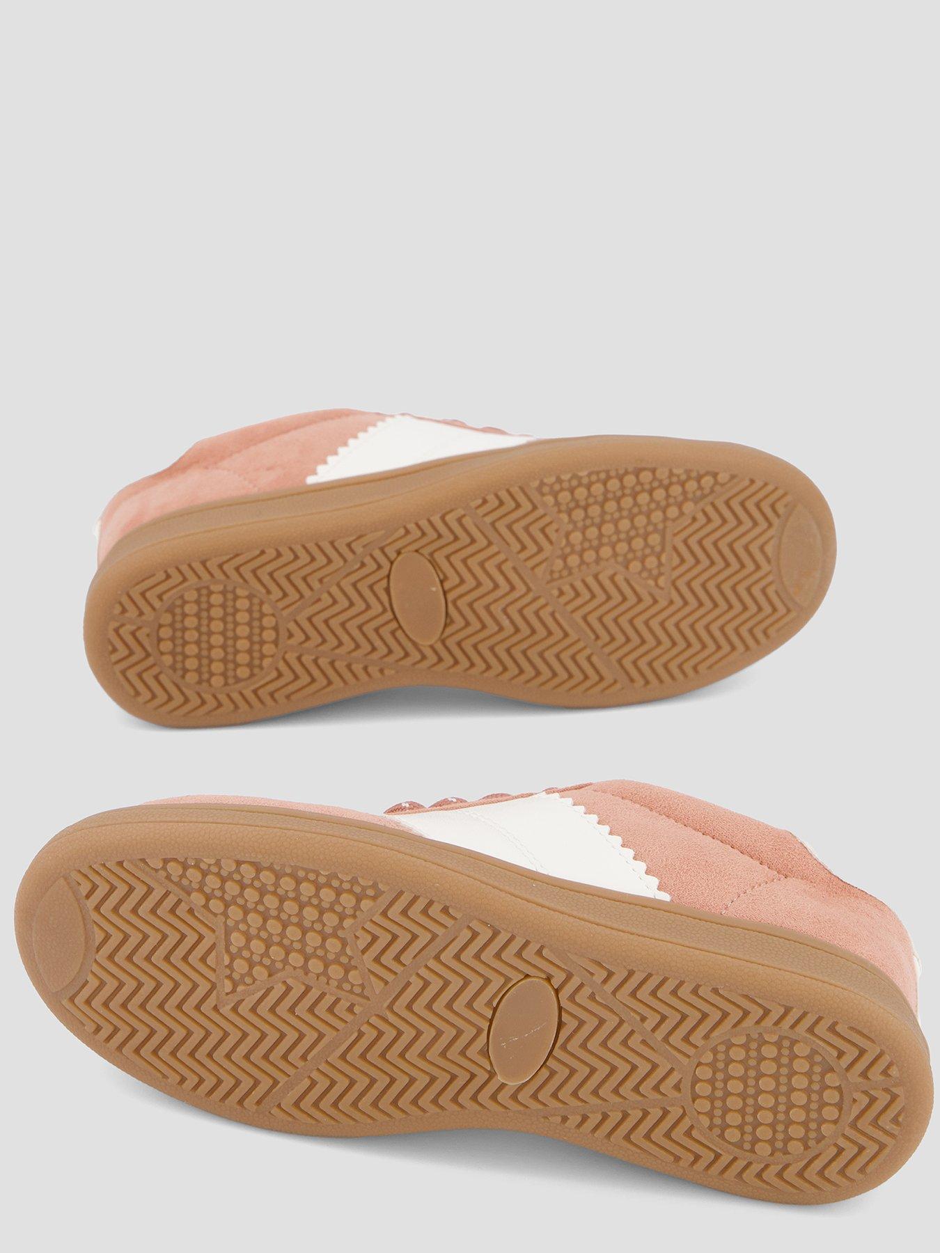 Image 4 of 7 of The Very Collection Retro Scallop Trainer - Pink