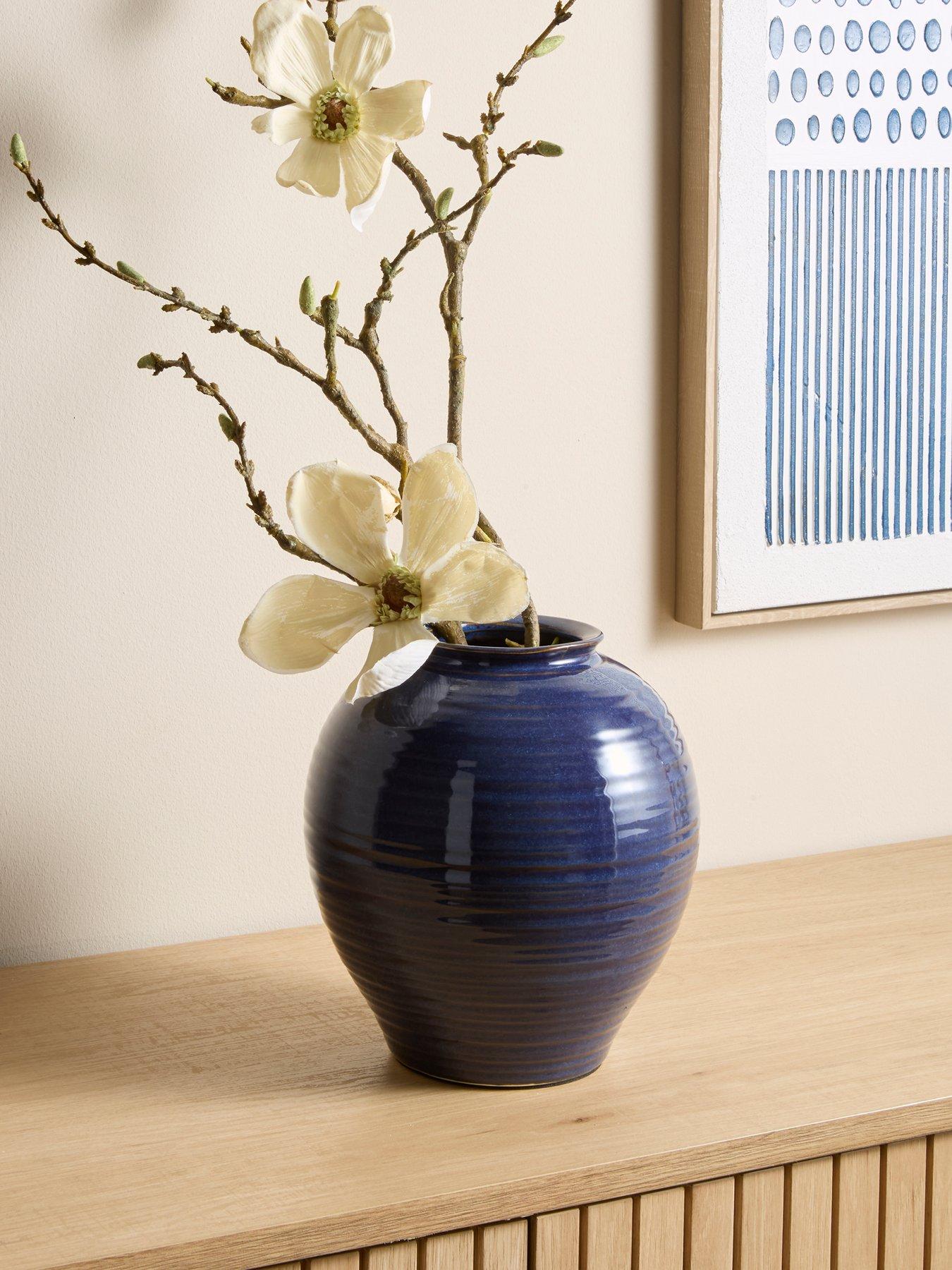 the-very-collection-lacquered-vase-blue