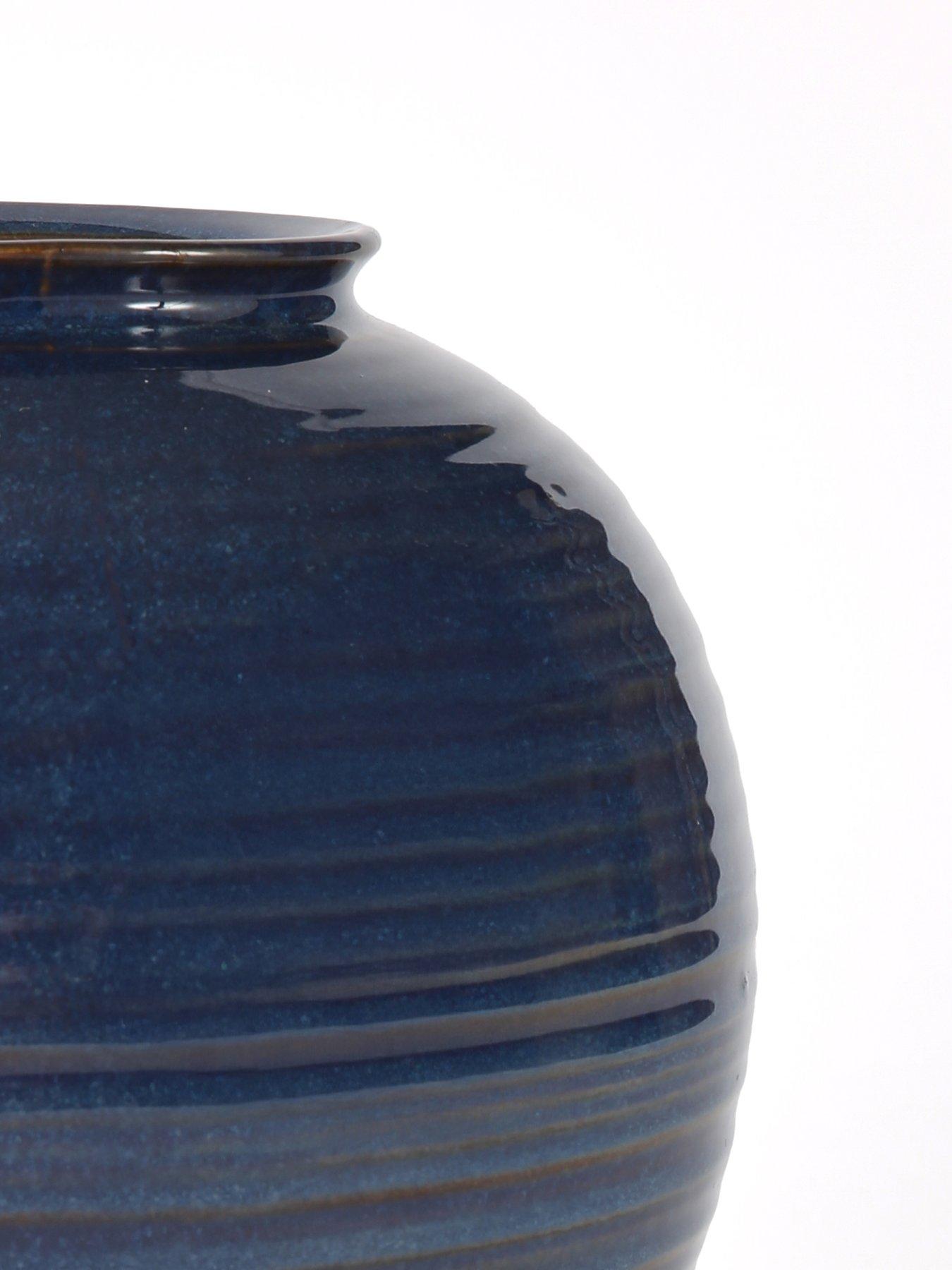 Image 3 of 5 of The Very Collection Lacquered Vase - Blue
