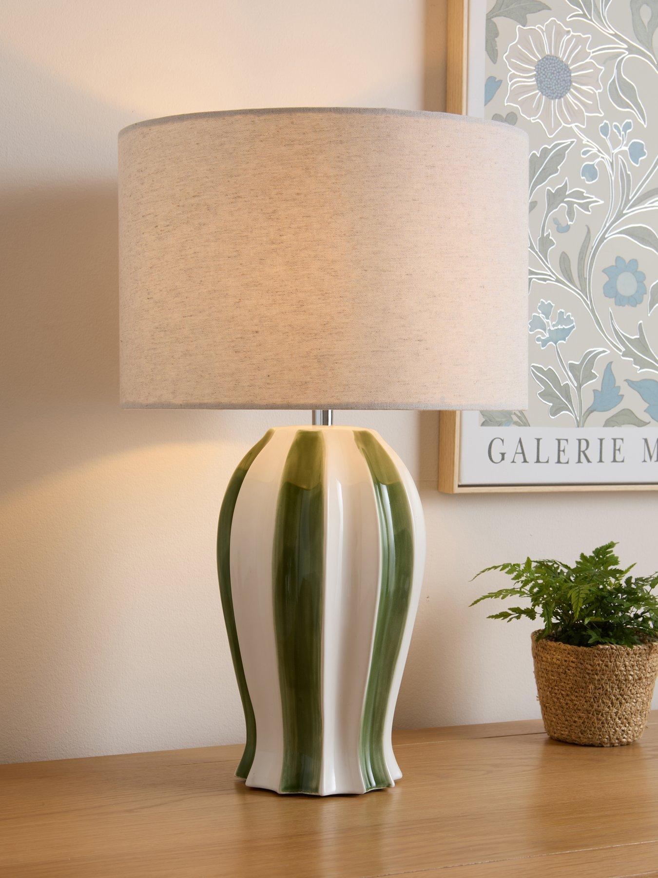 the-very-collection-striped-table-lamp