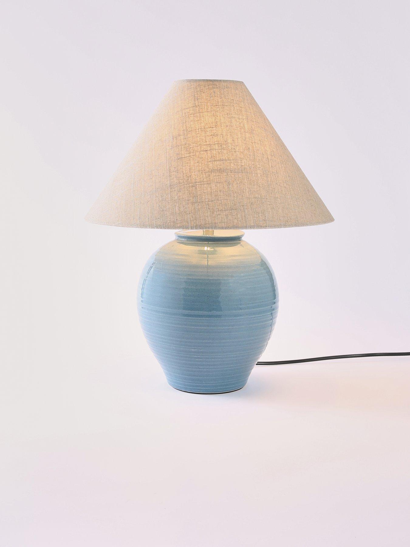 the-very-collection-blue-ceramic-urn-table-lampback