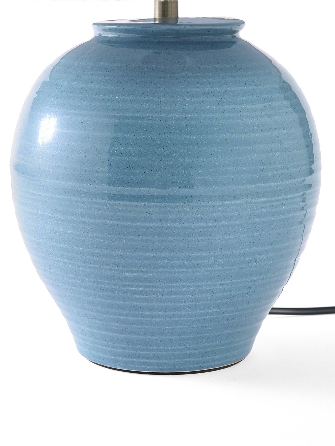 the-very-collection-blue-ceramic-urn-table-lampoutfit