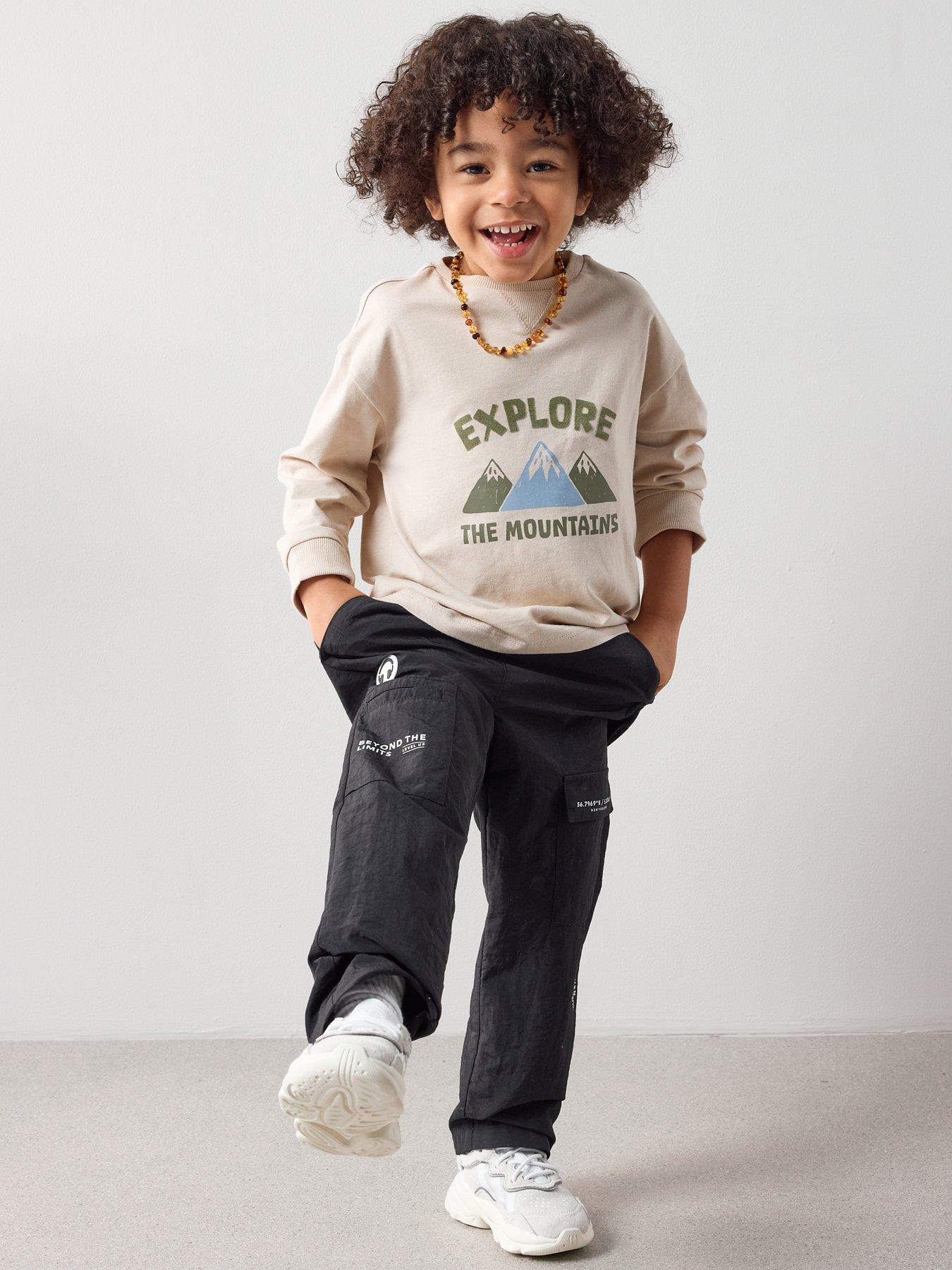 the-very-collection-boys-smiley-graphic-cargo-trousers-blackback
