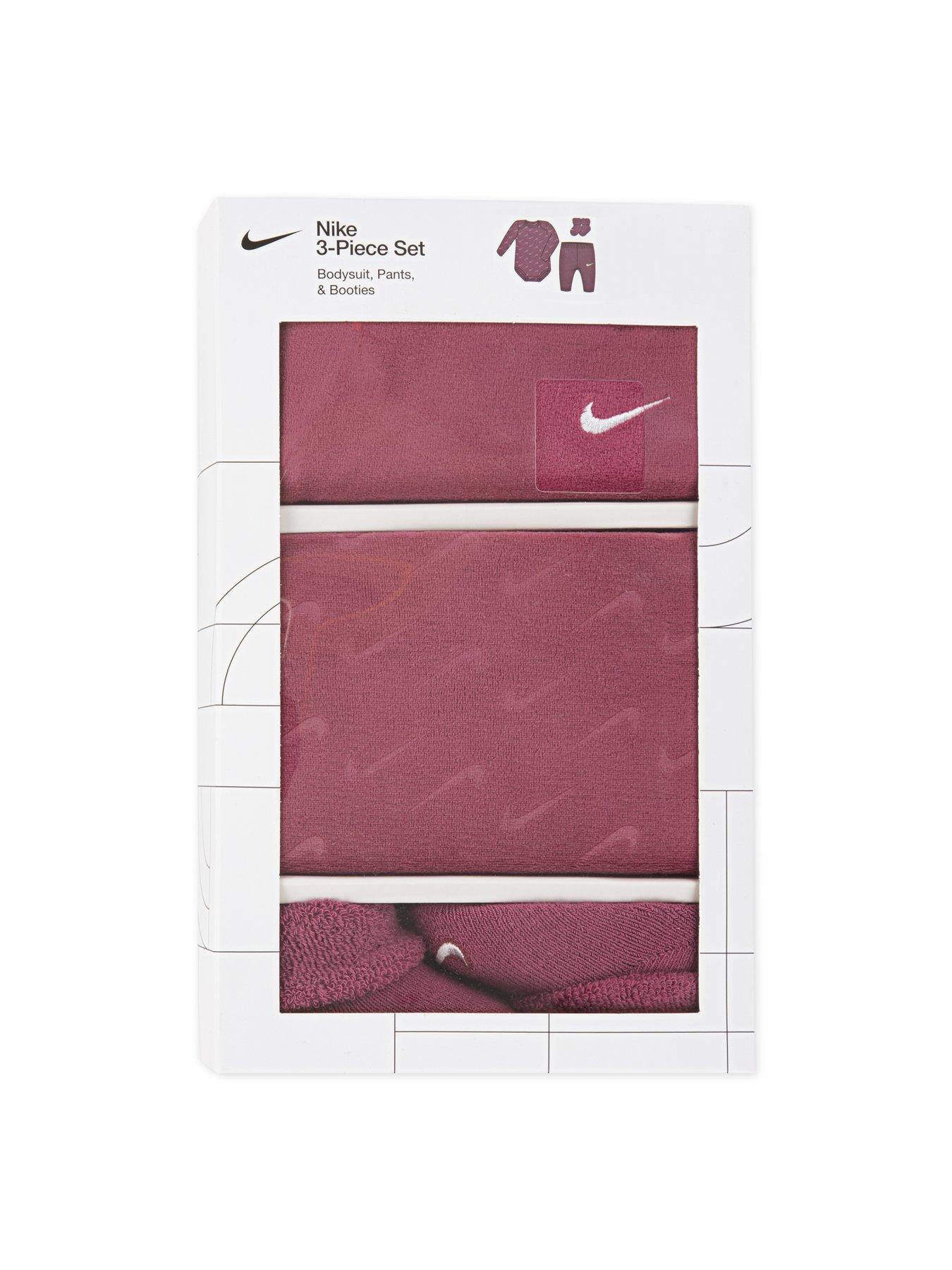Image 4 of 4 of Nike Infant Girls 3Pc Velour Swoosh Box - Red