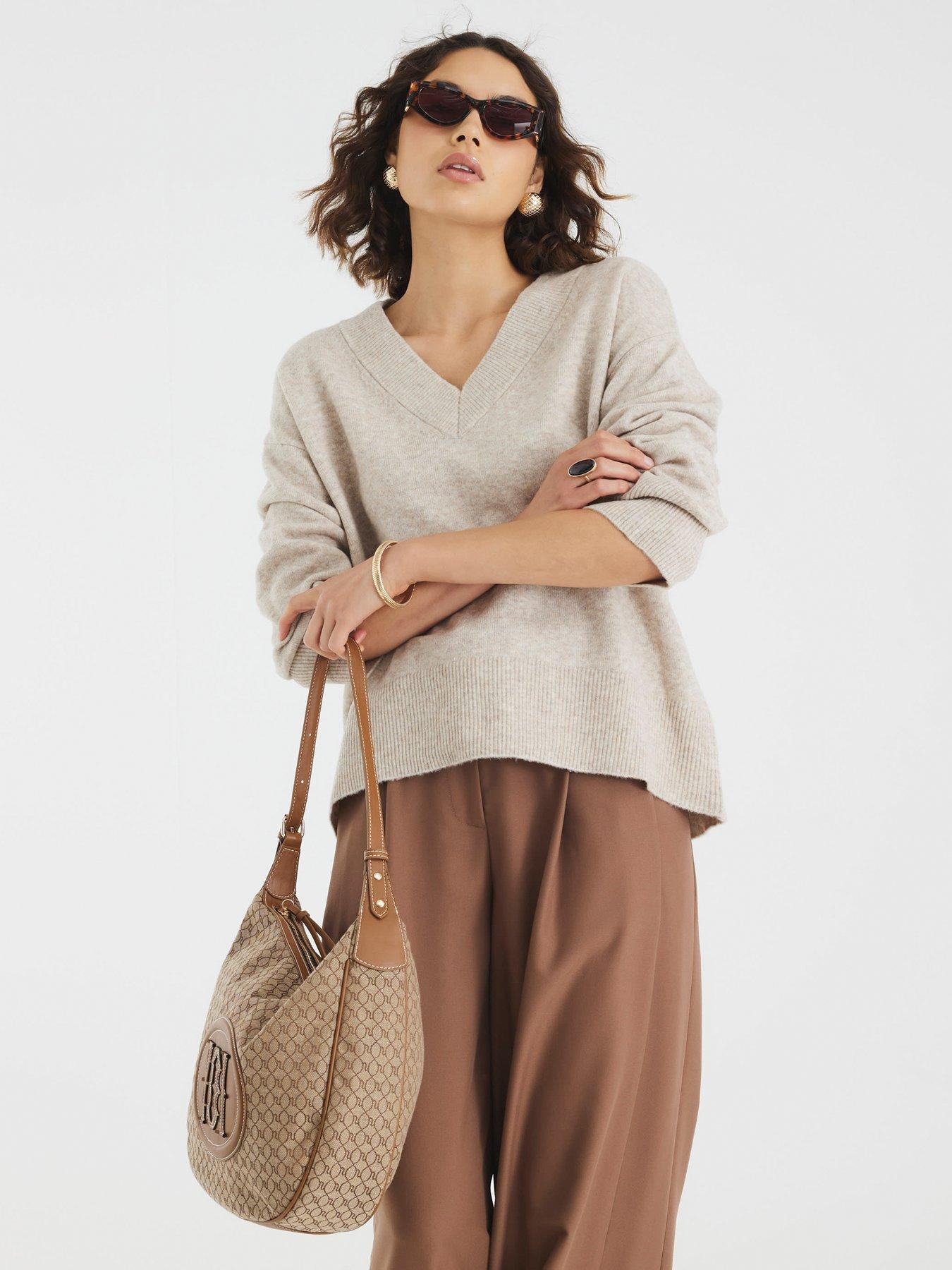 river-island-v-neck-jumper-beige