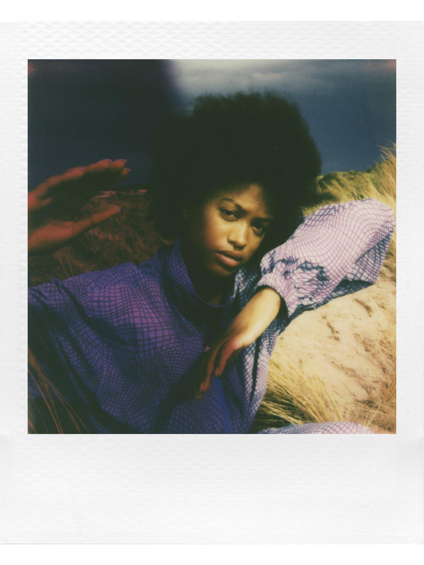 Image 7 of 8 of Polaroid Go Gen 2 Bundle