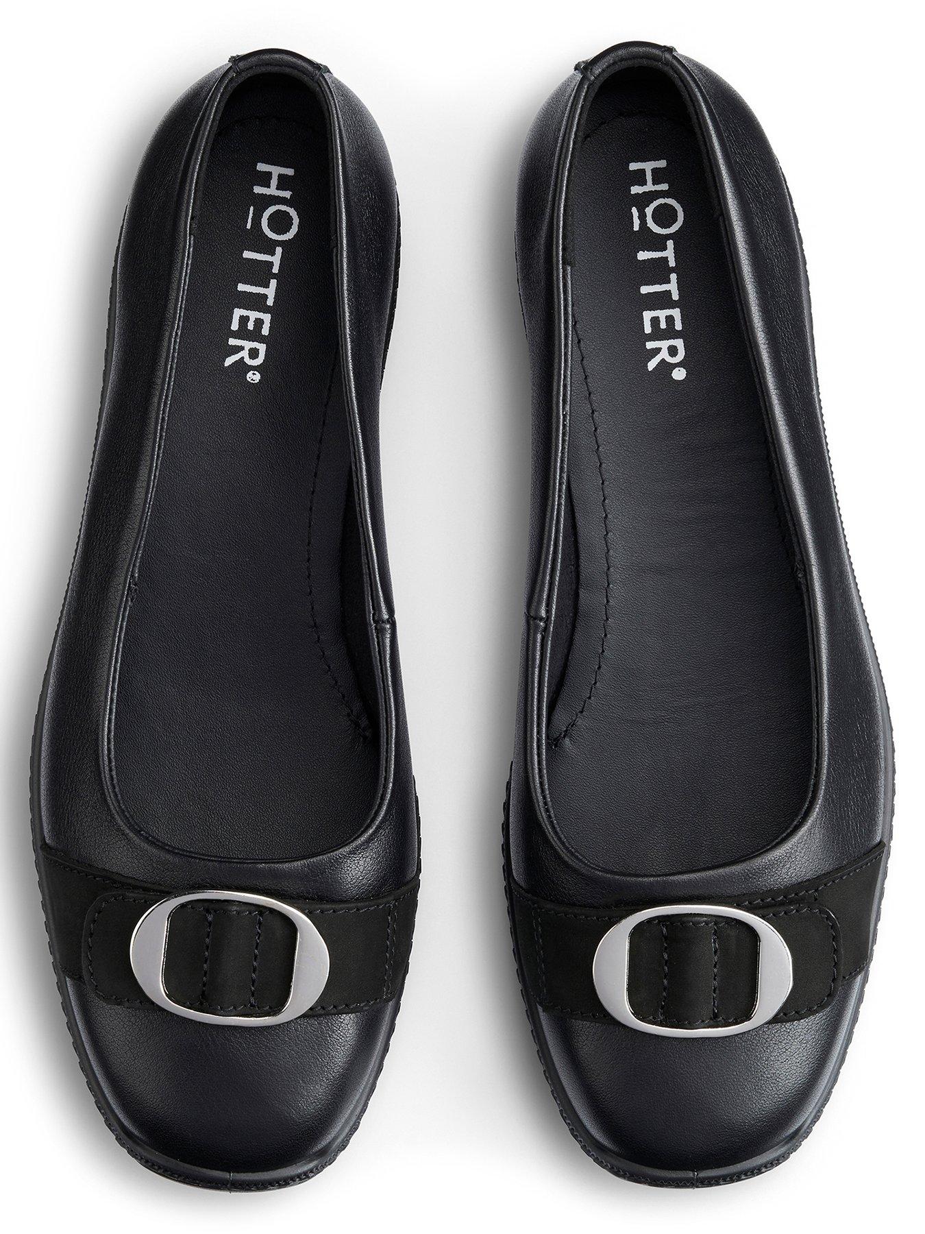 hotter-grace-leather-ballerina-shoe-blackoutfit