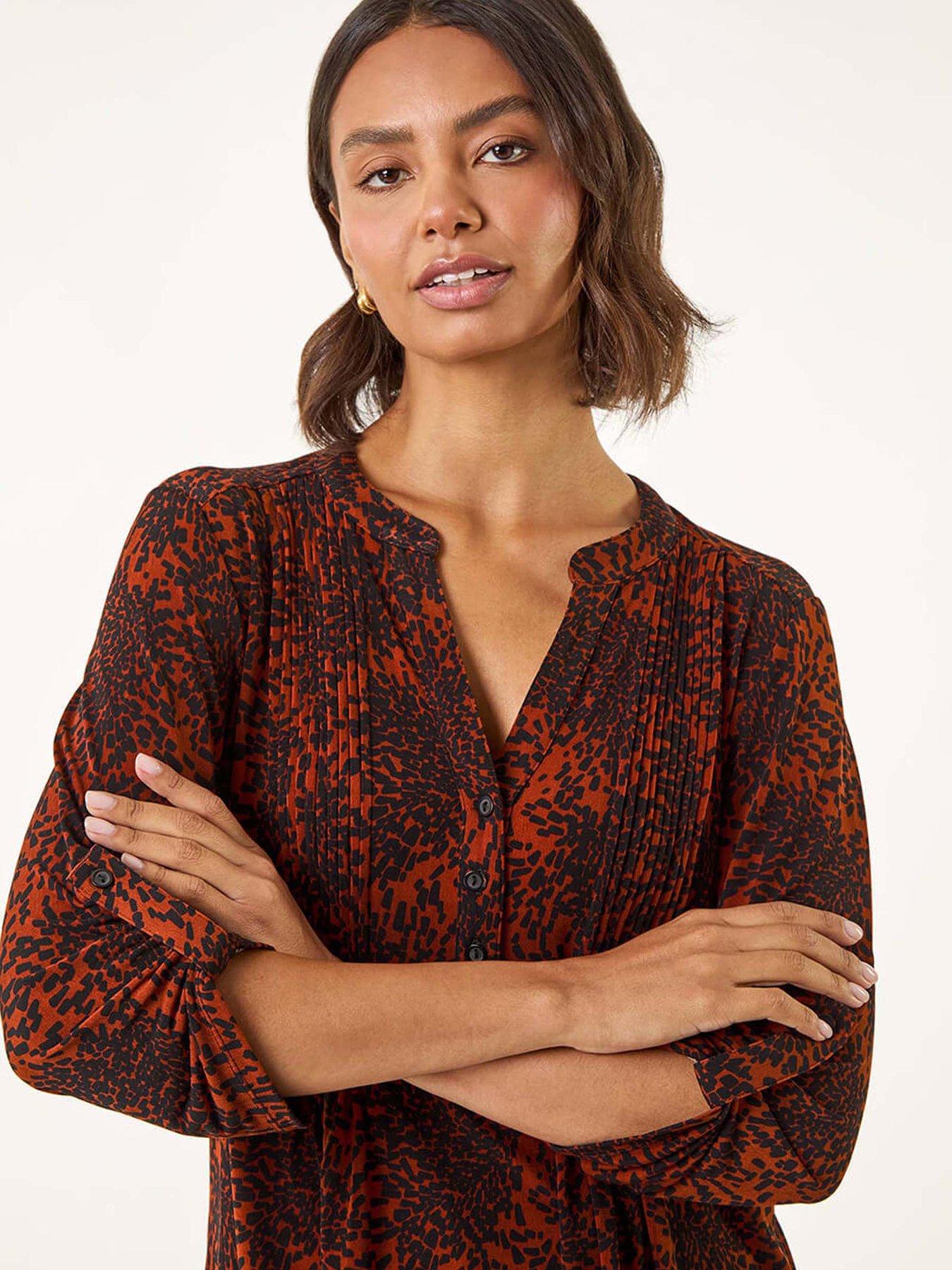 roman-abstract-print-v-neck-stretch-top-rustoutfit