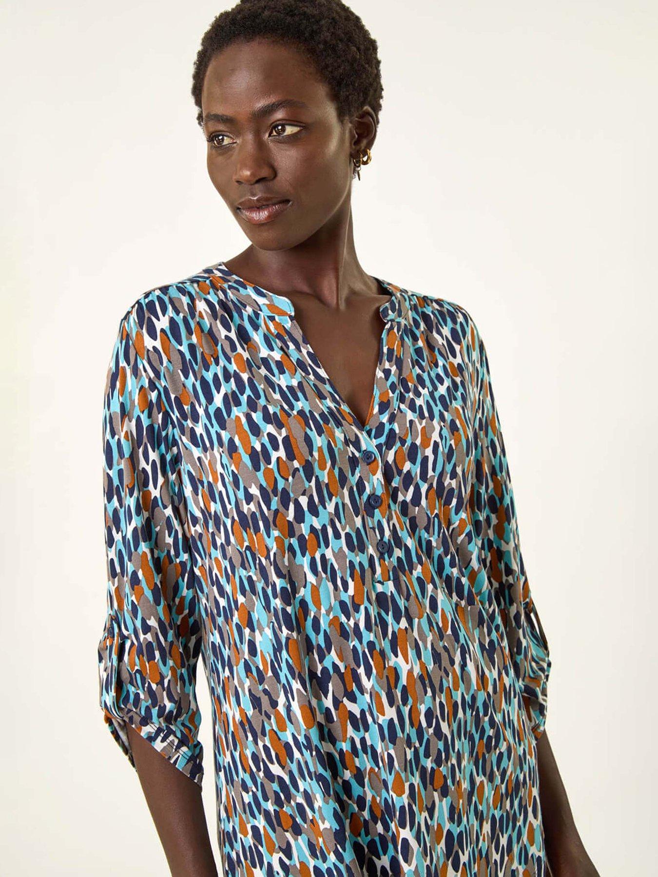 roman-spot-print-notch-neck-shirt-navyoutfit