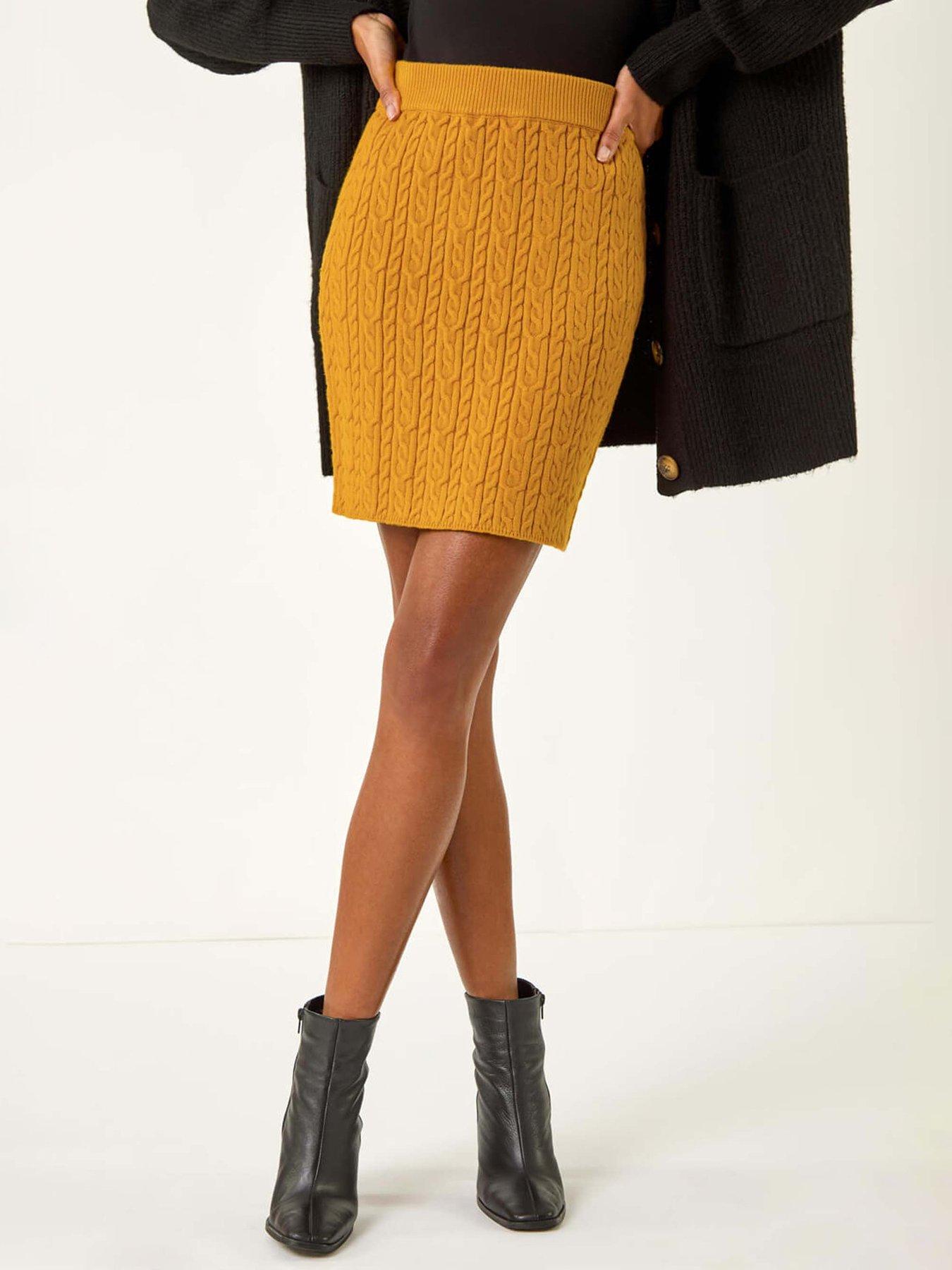 roman-cable-knitted-elastic-waist-skirt-amber