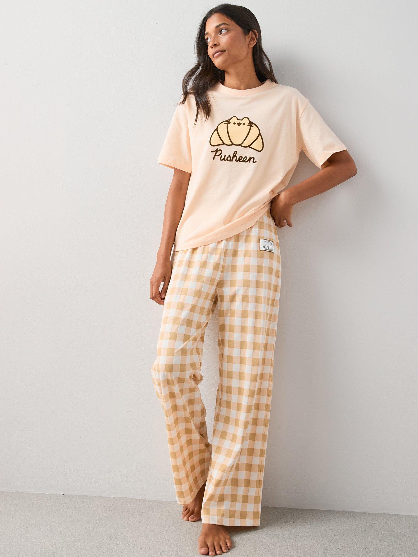 The Very Collection Pusheen Croissant Wide Leg Pyjama Set - Beige
