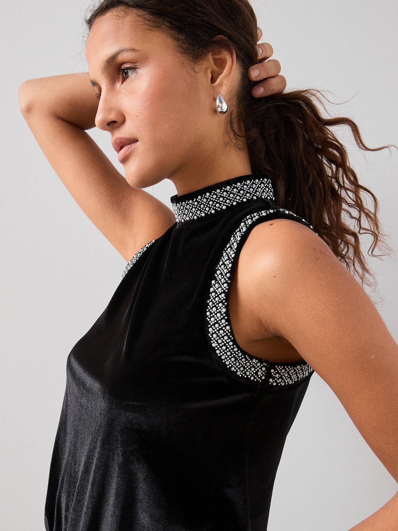 Image 4 of 7 of The Very Collection Velvet Pearl Detail Jumpsuit - Black