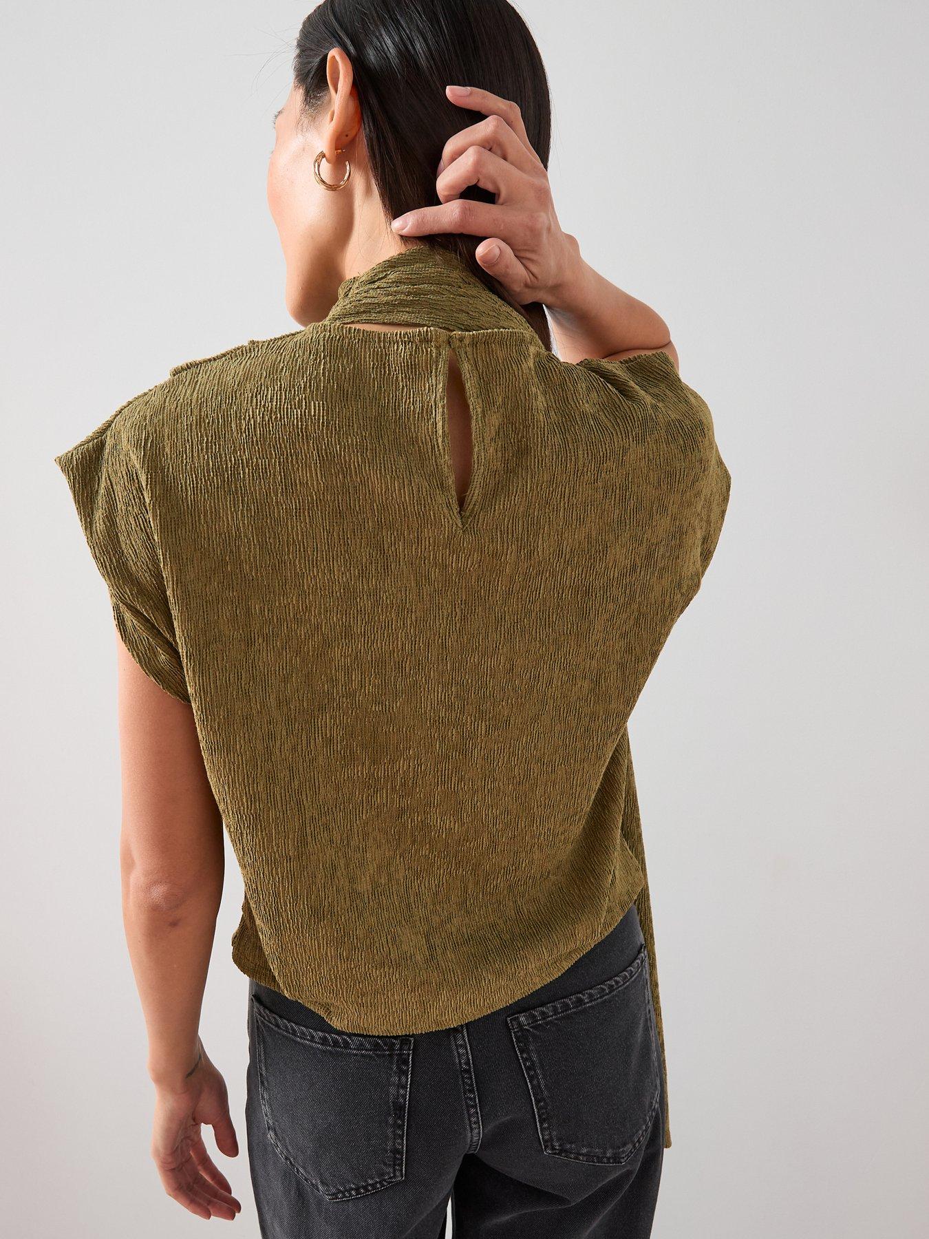 the-very-collection-scarf-detail-top-greenstillFront