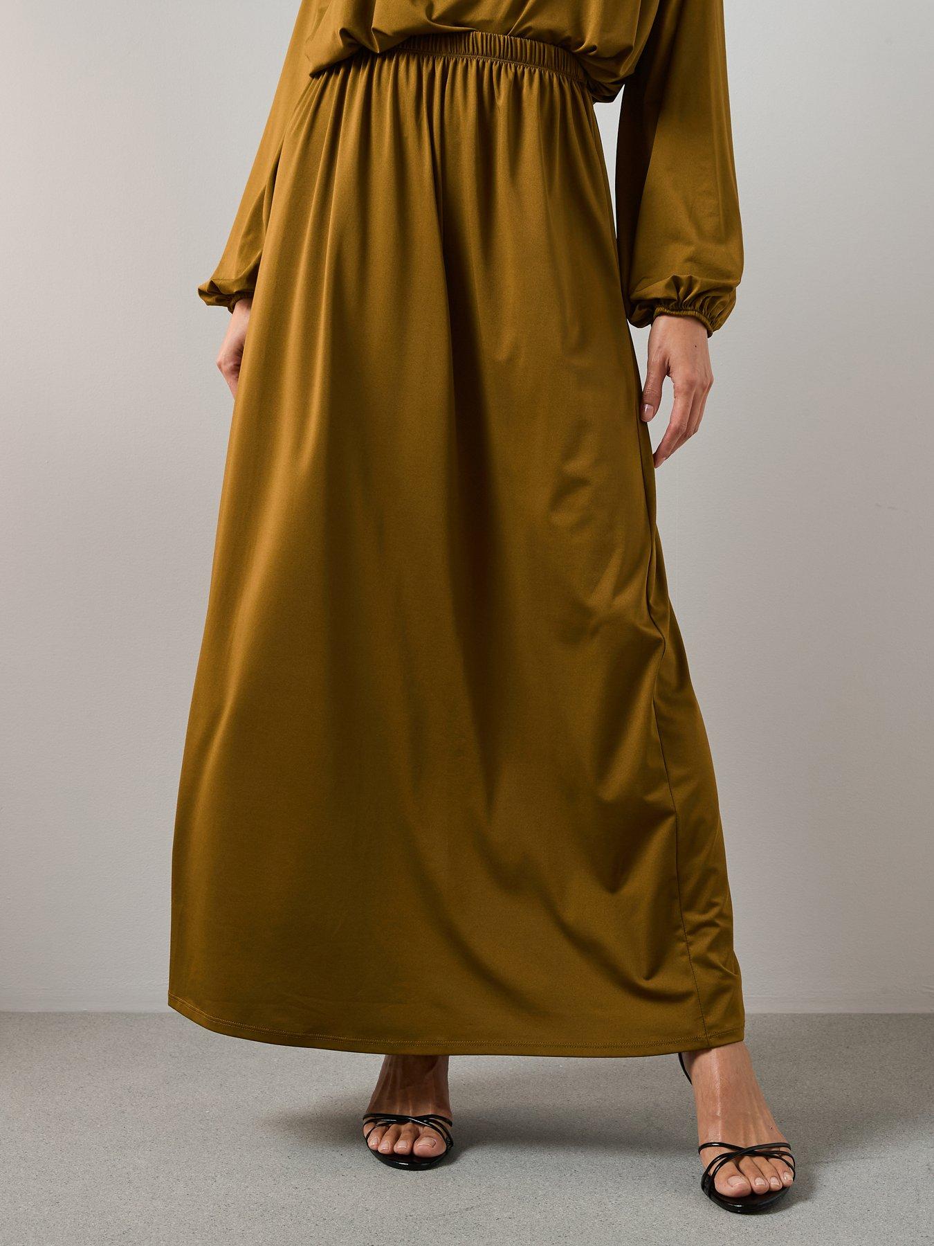 the-very-collection-volume-jersey-maxi-skirt-co-ordnbsp--greendetail
