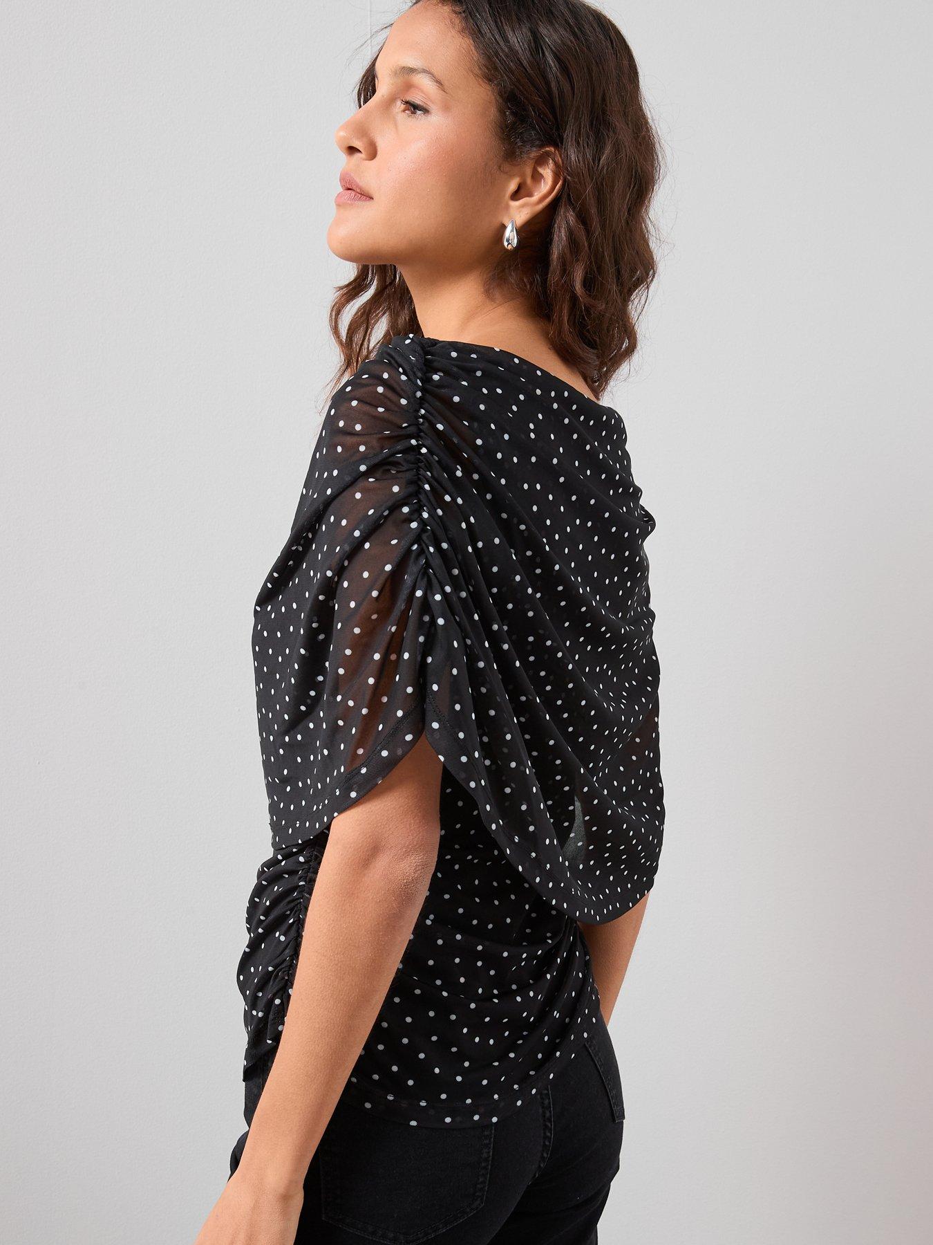 the-very-collection-spot-cape-top-multistillFront