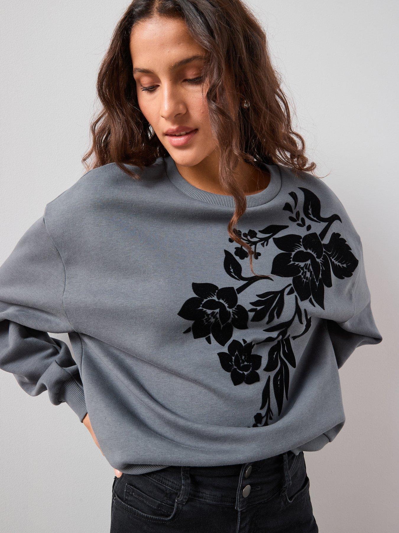 the-very-collection-devore-washed-sweatshirt-greydetail