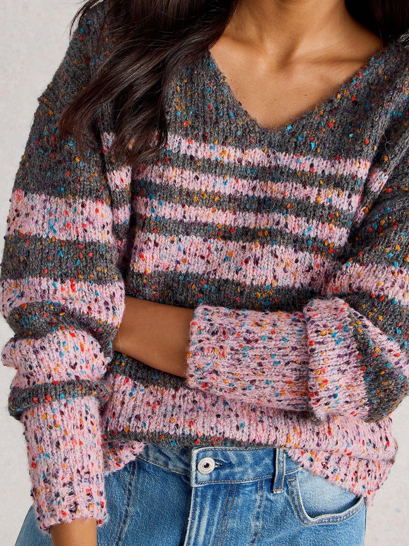 white-stuff-textured-stripe-v-neck-jumper-greyoutfit