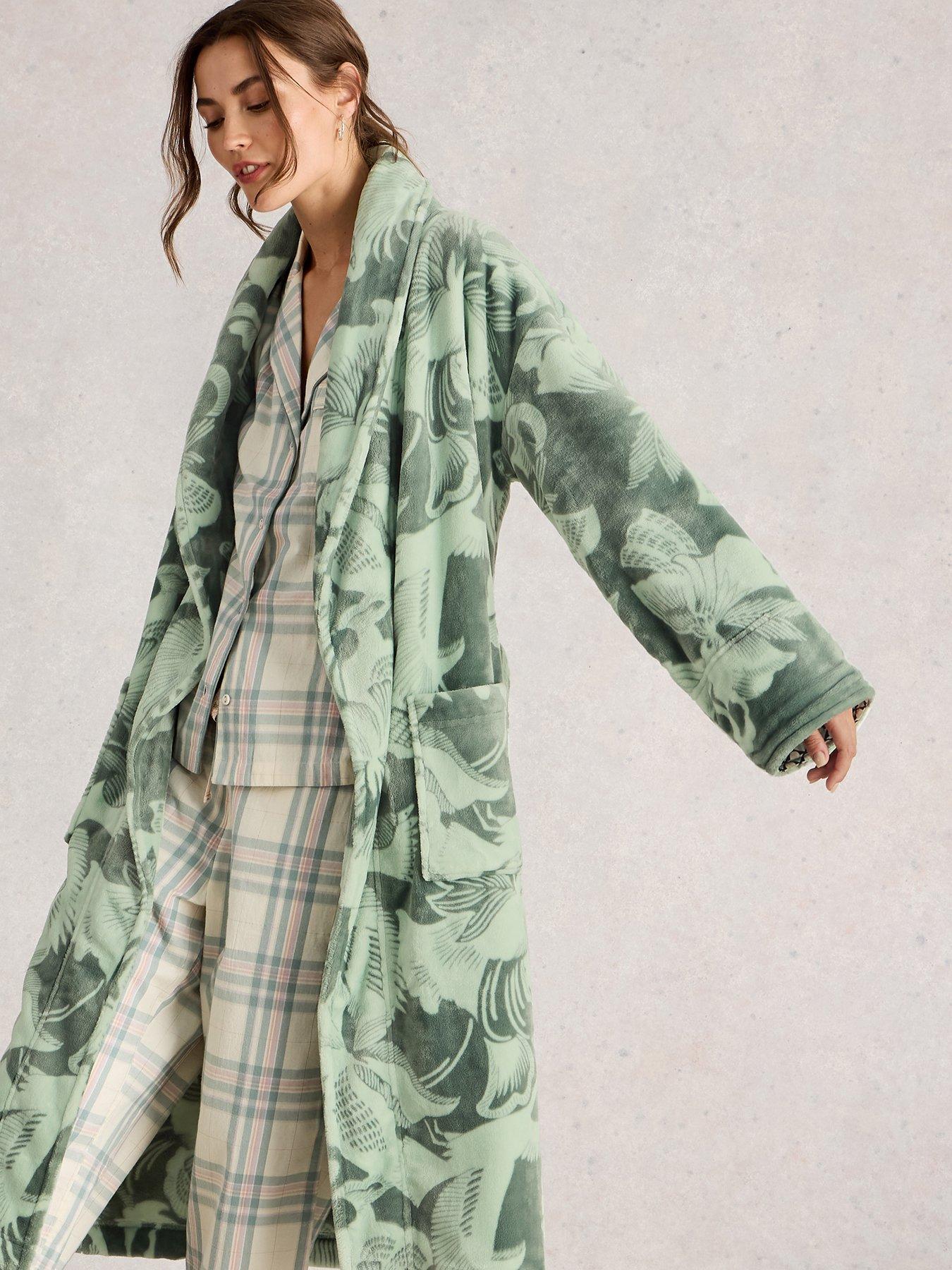 white-stuff-clover-print-dressing-gown-green