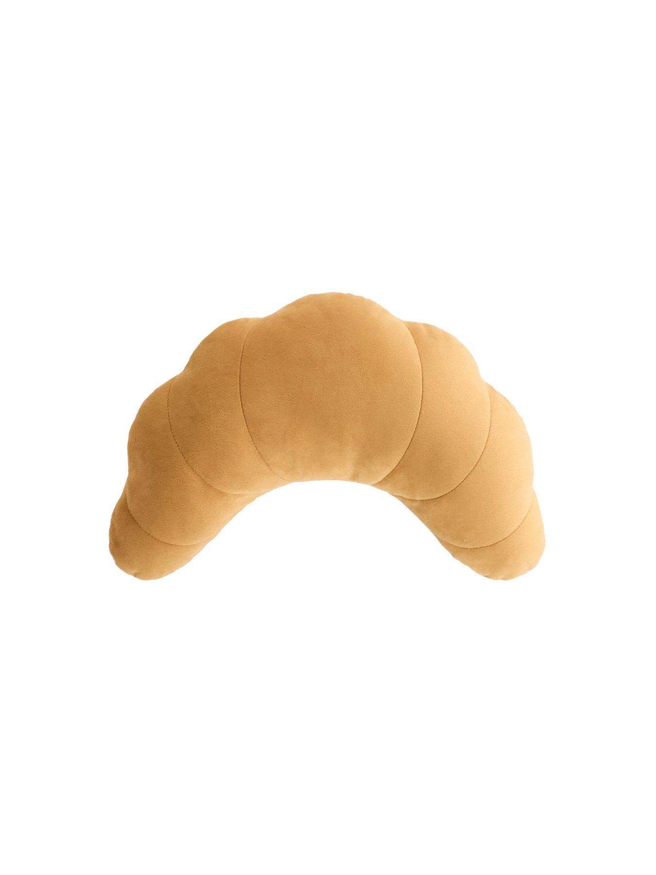 the-very-collection-croissant-shapped-cushionback