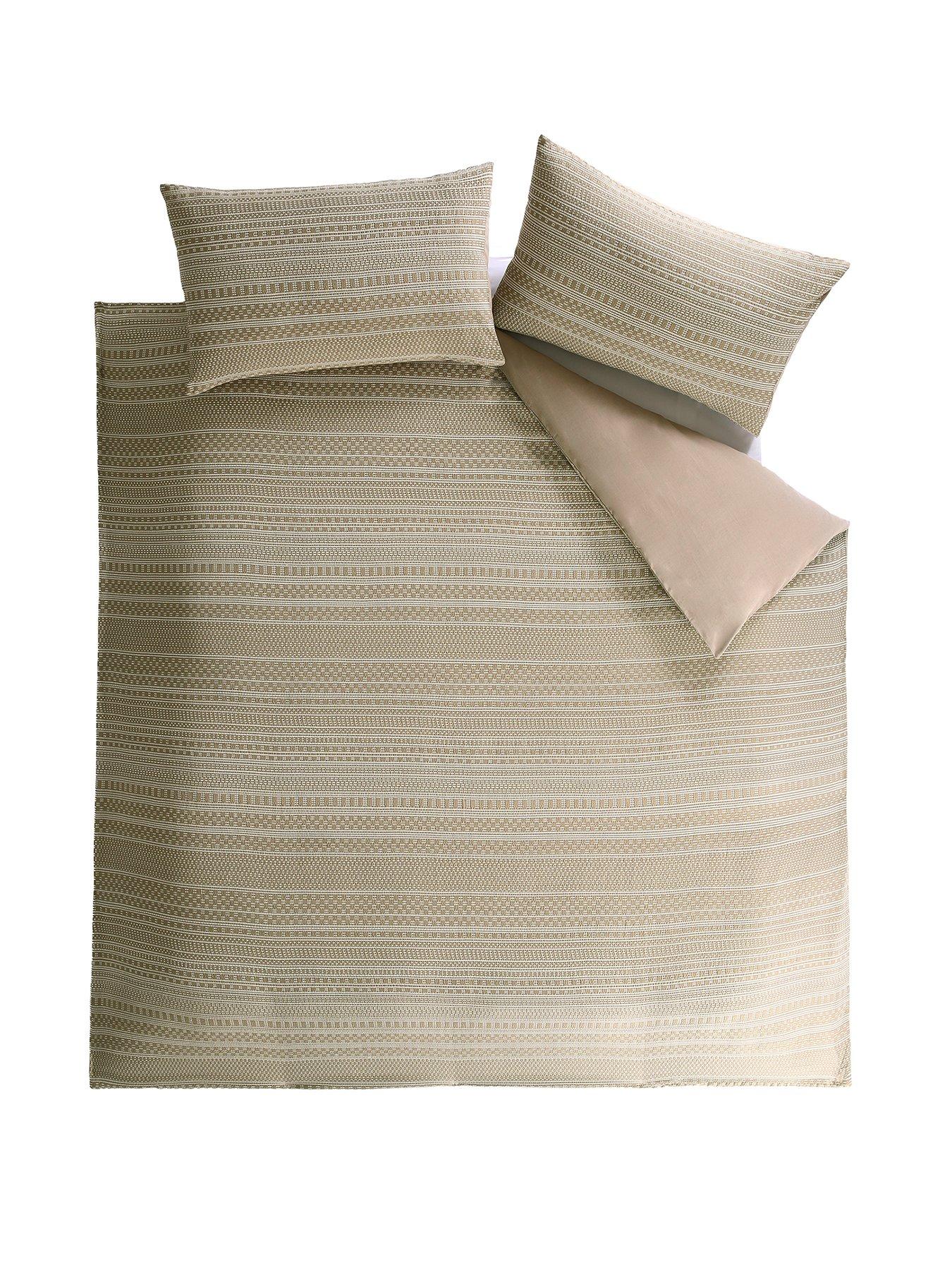 the-very-collection-revive-woven-jacquard-duvet-setstillFront