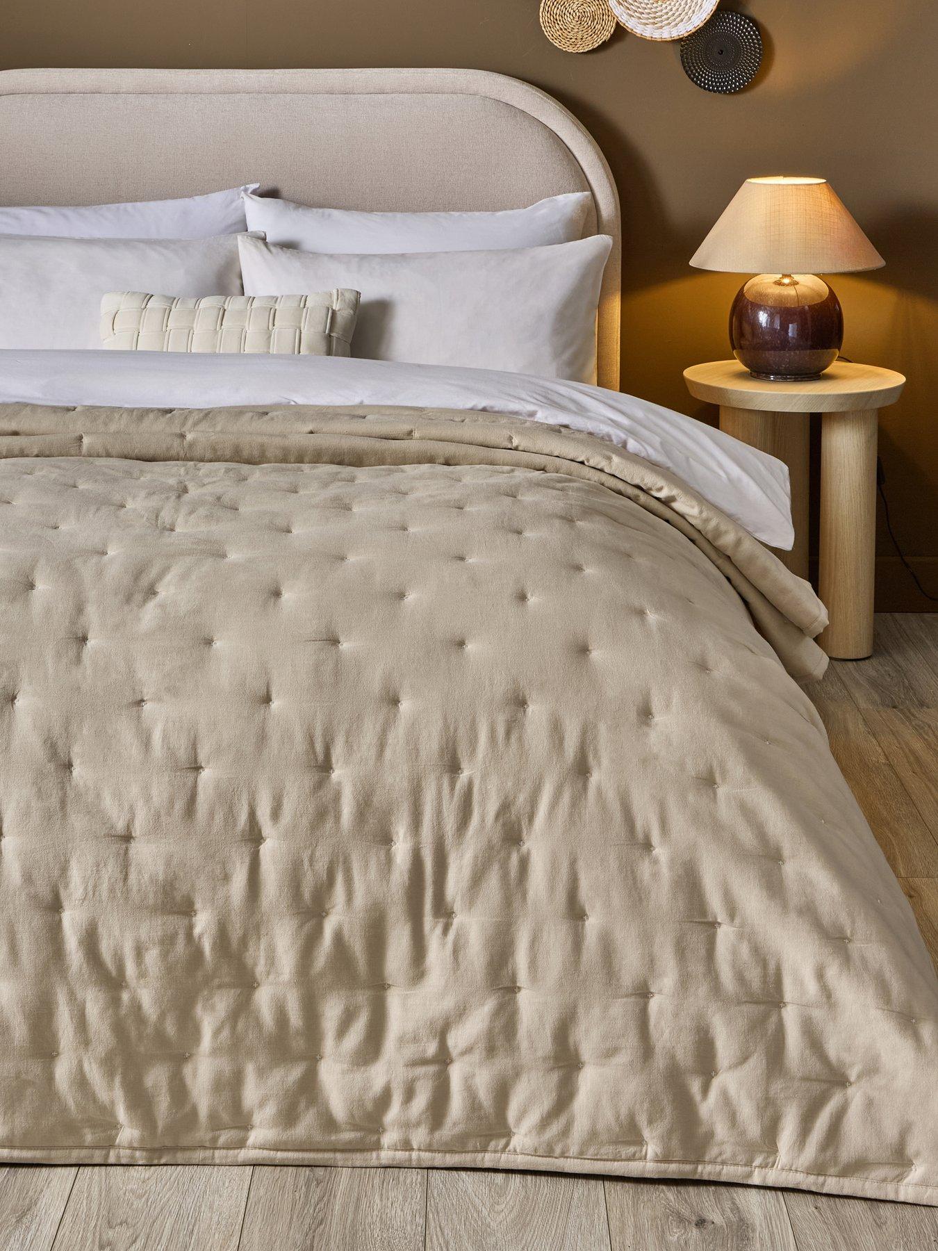 the-very-collection-cotton-linen-quilted-bedspread-200x220cm-natural