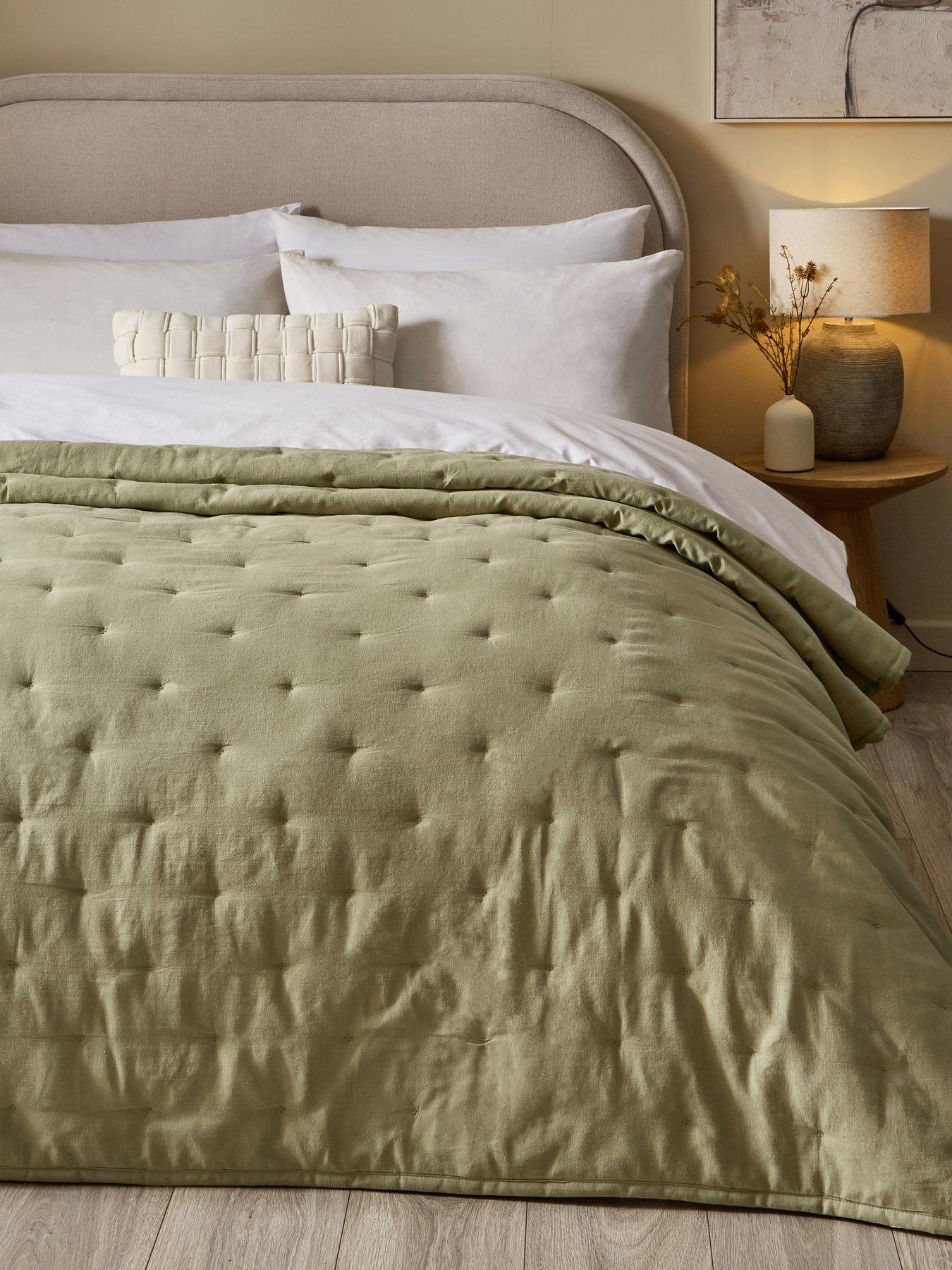The Very Collection Cotton Linen Quilted Bedspread 200x220cm - Sage