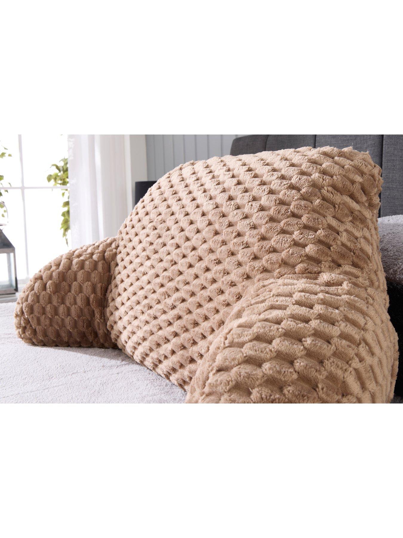 the-very-collection-waffle-cuddle-cushion-brownoutfit