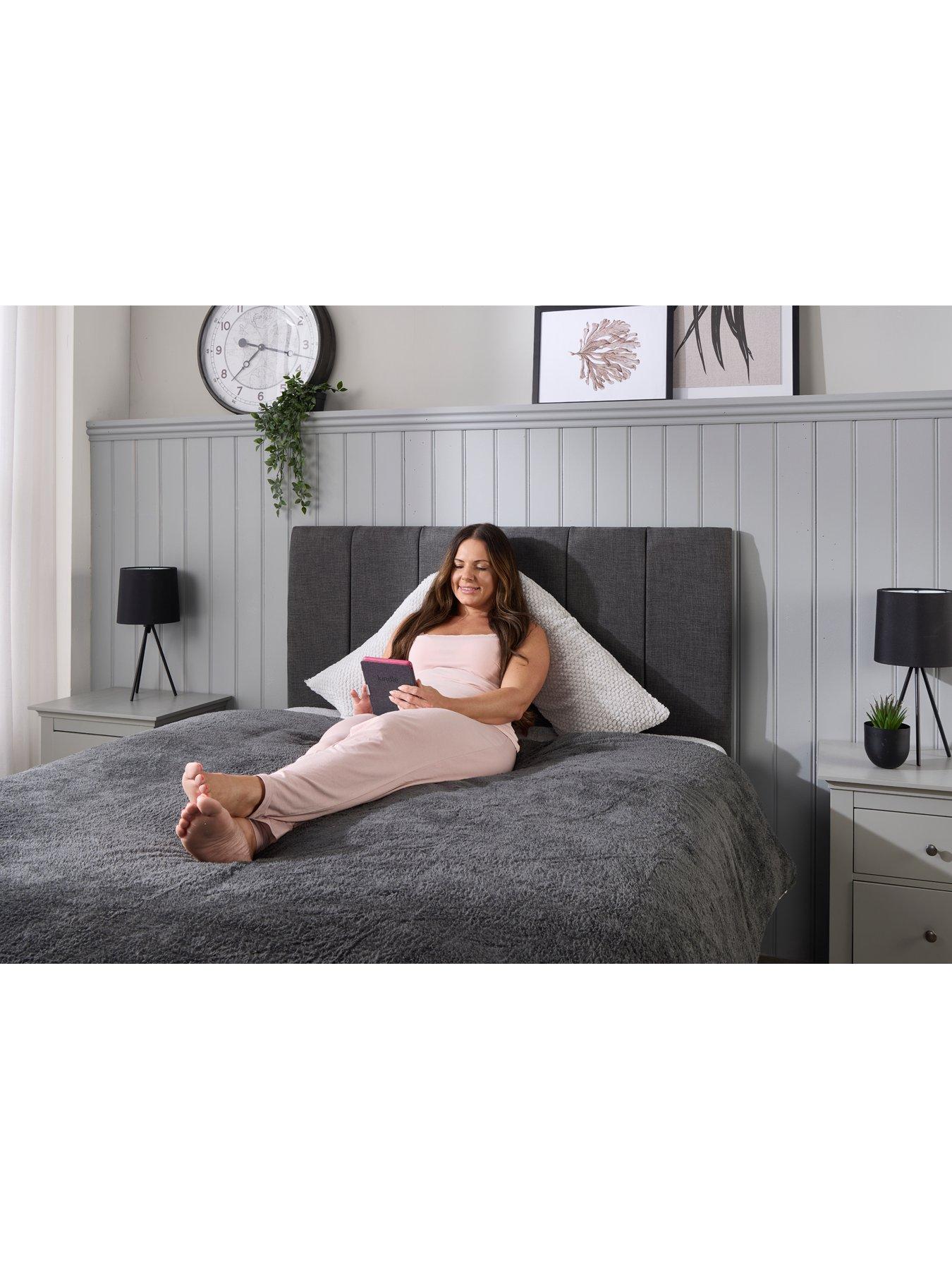 the-very-collection-waffle-v-shaped-pillow-greydetail